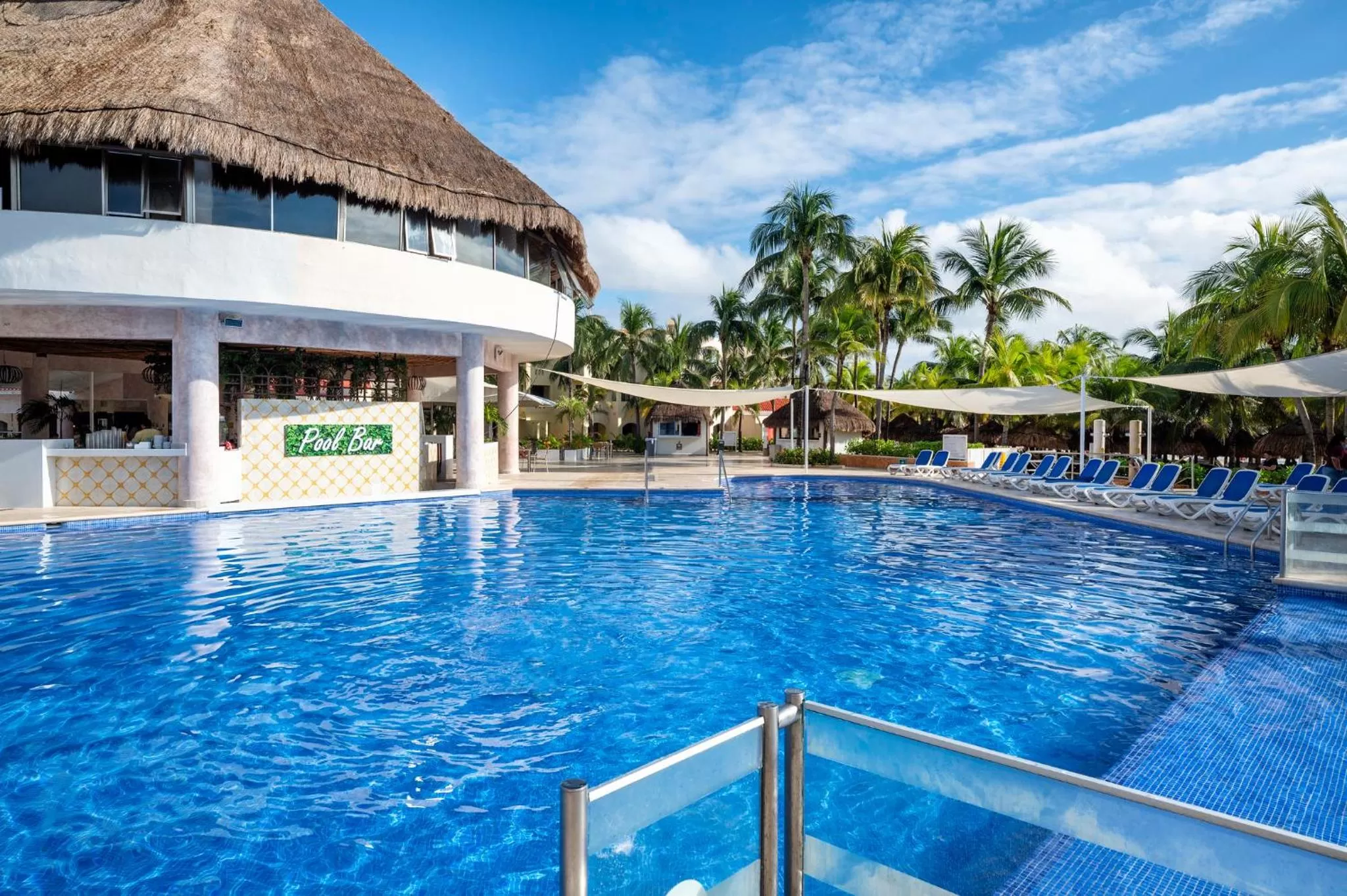 Swimming pool in Viva Maya by Wyndham, A Trademark All Inclusive Resort