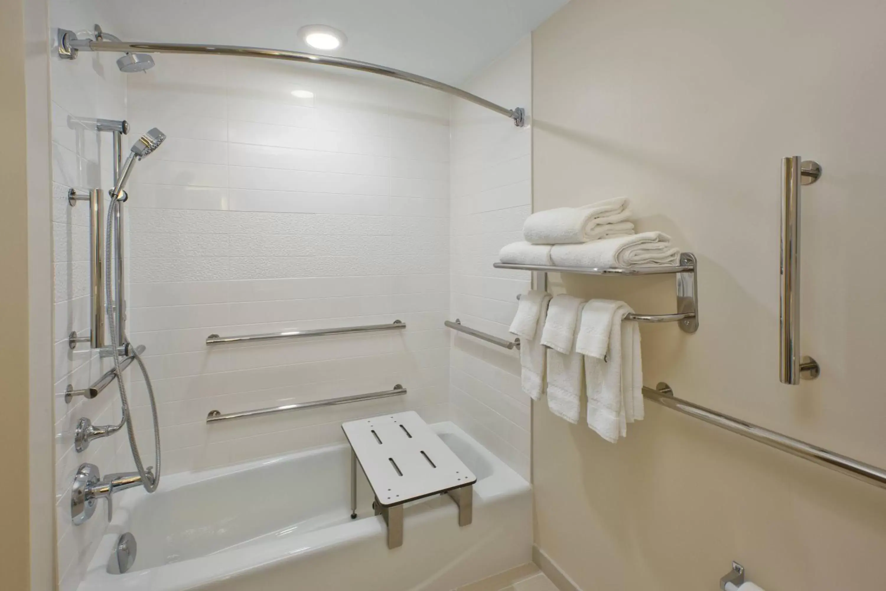 Bathroom in Fairfield by Marriott Inn & Suites Herndon Reston