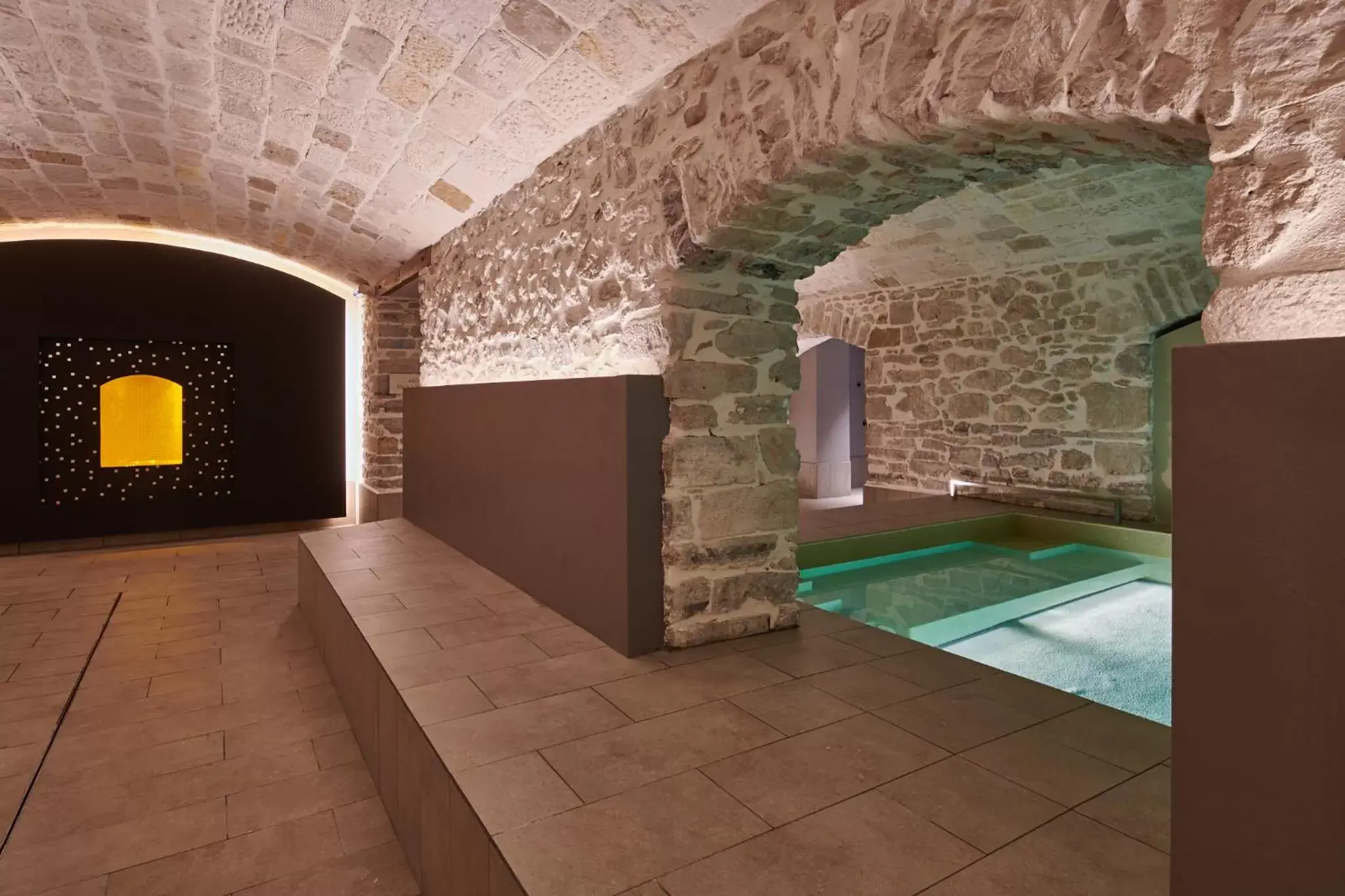 Spa and wellness centre/facilities, Swimming Pool in Hotel & Spa Vacances Bleues Le Splendid