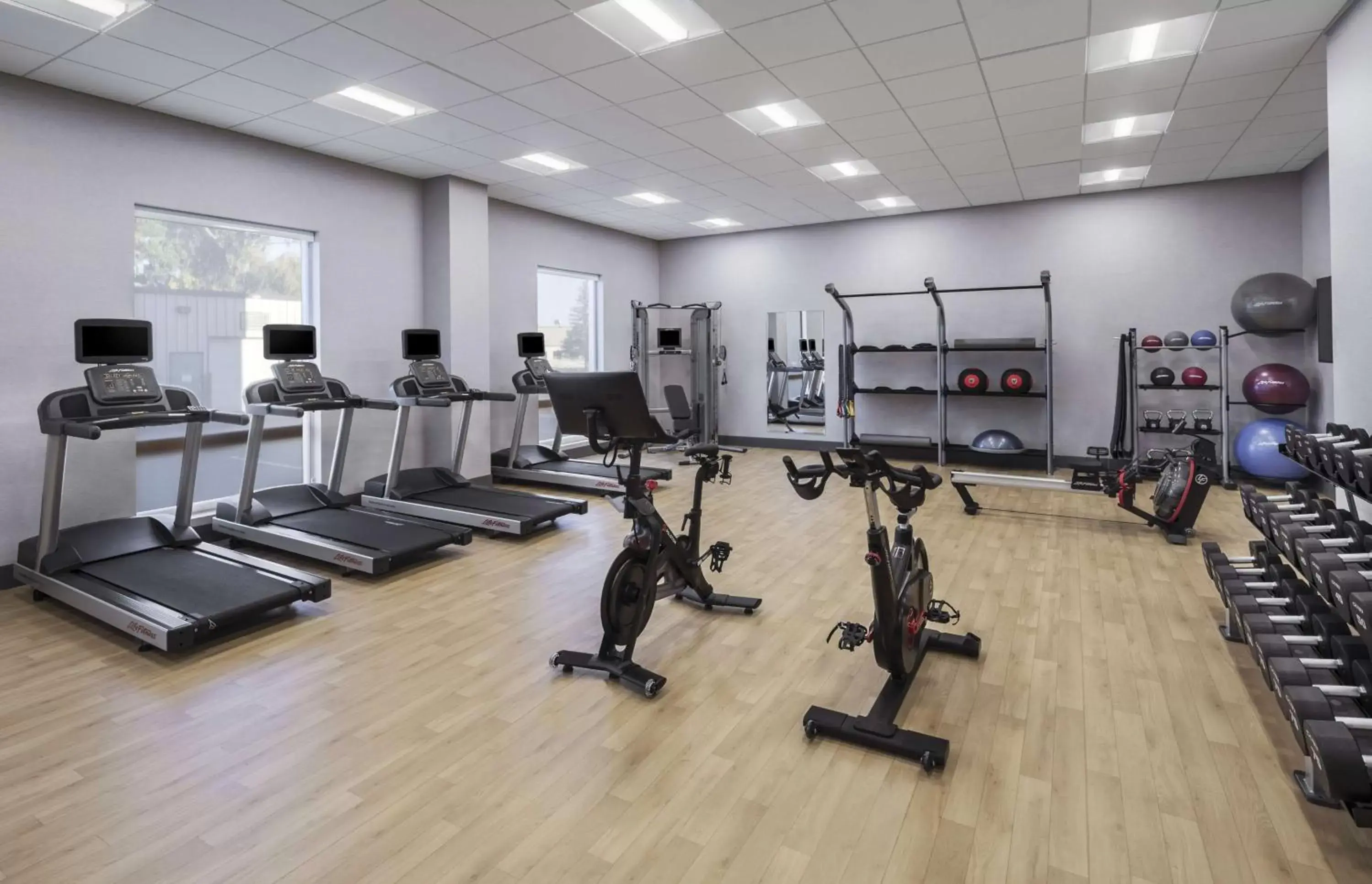 Fitness centre/facilities, Fitness Center/Facilities in Hampton Inn Boston Woburn