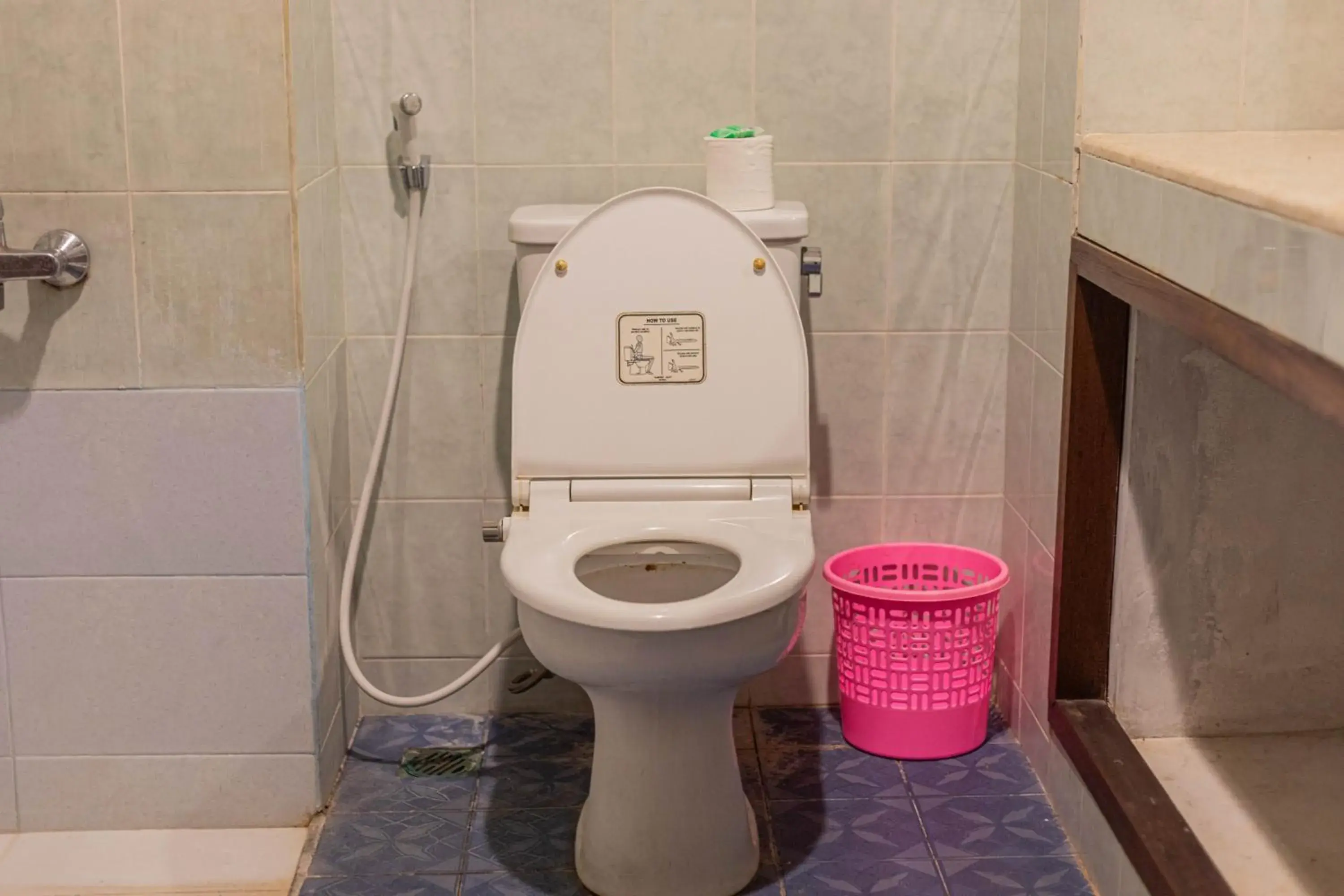 Toilet, Bathroom in OYO 3868 Puri Mango Hotel