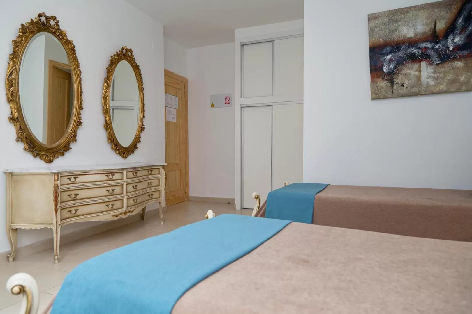 Bedroom, Bed in Hotel Marítimo Urban