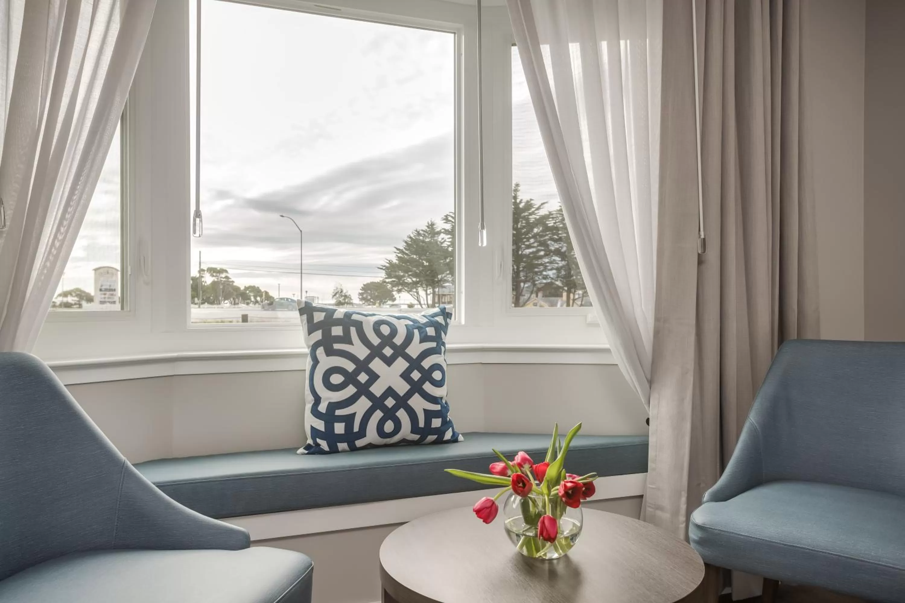 Coffee/tea facilities in Harbor View Inn