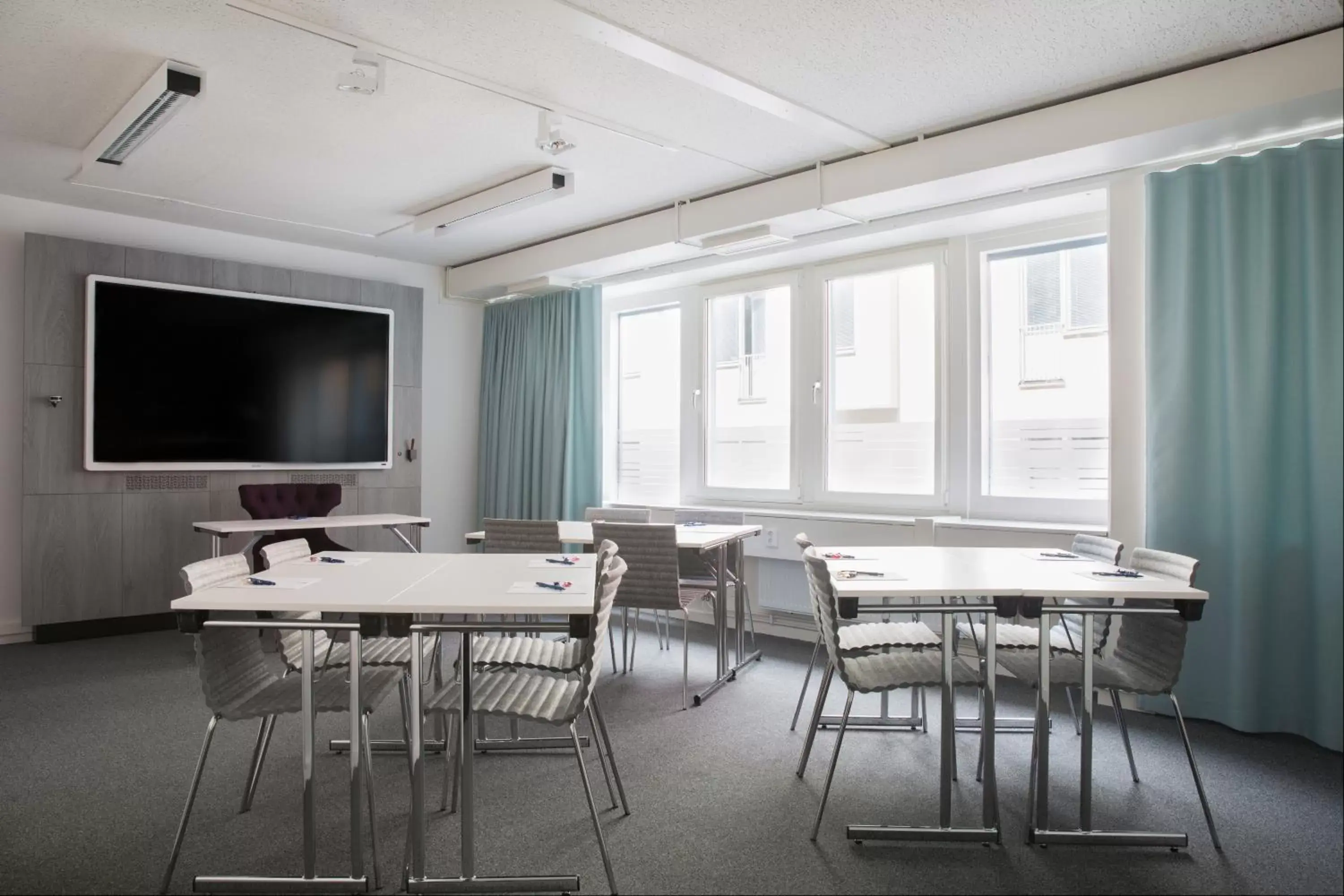 Meeting/conference room, Restaurant/Places to Eat in Best Western Kom Hotel Stockholm