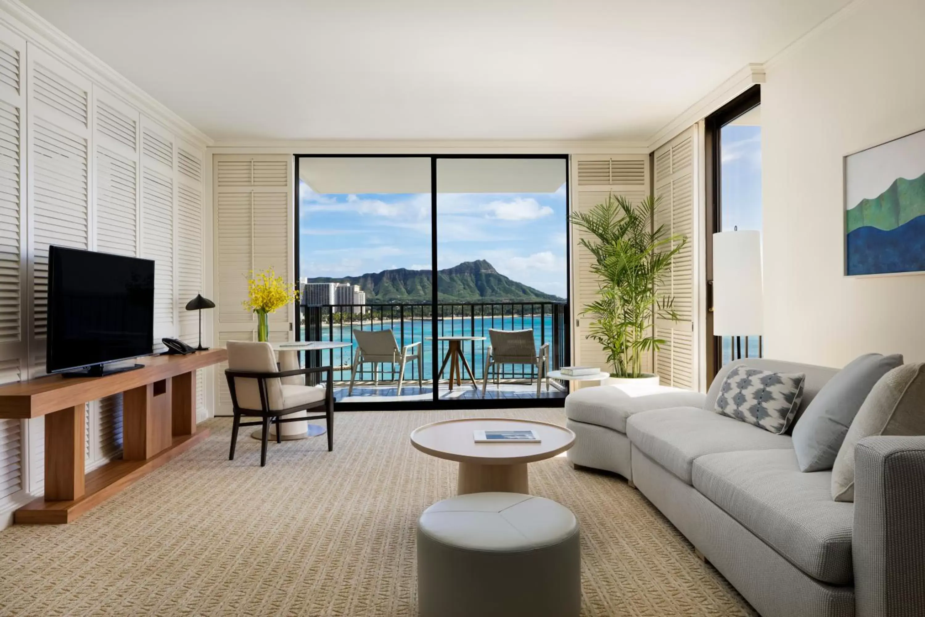 Living room, Seating Area in Halekulani