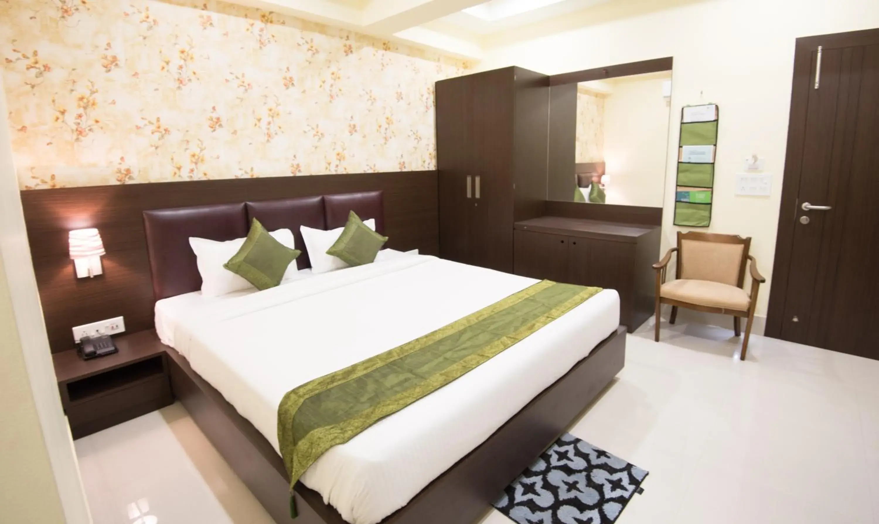 Bed in Treebo King'S Court Chandrasekharpur Bed in Treebo King'S Court Chandrasekharpur