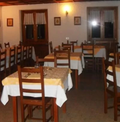 Restaurant/places to eat in Albergo La Genzianella