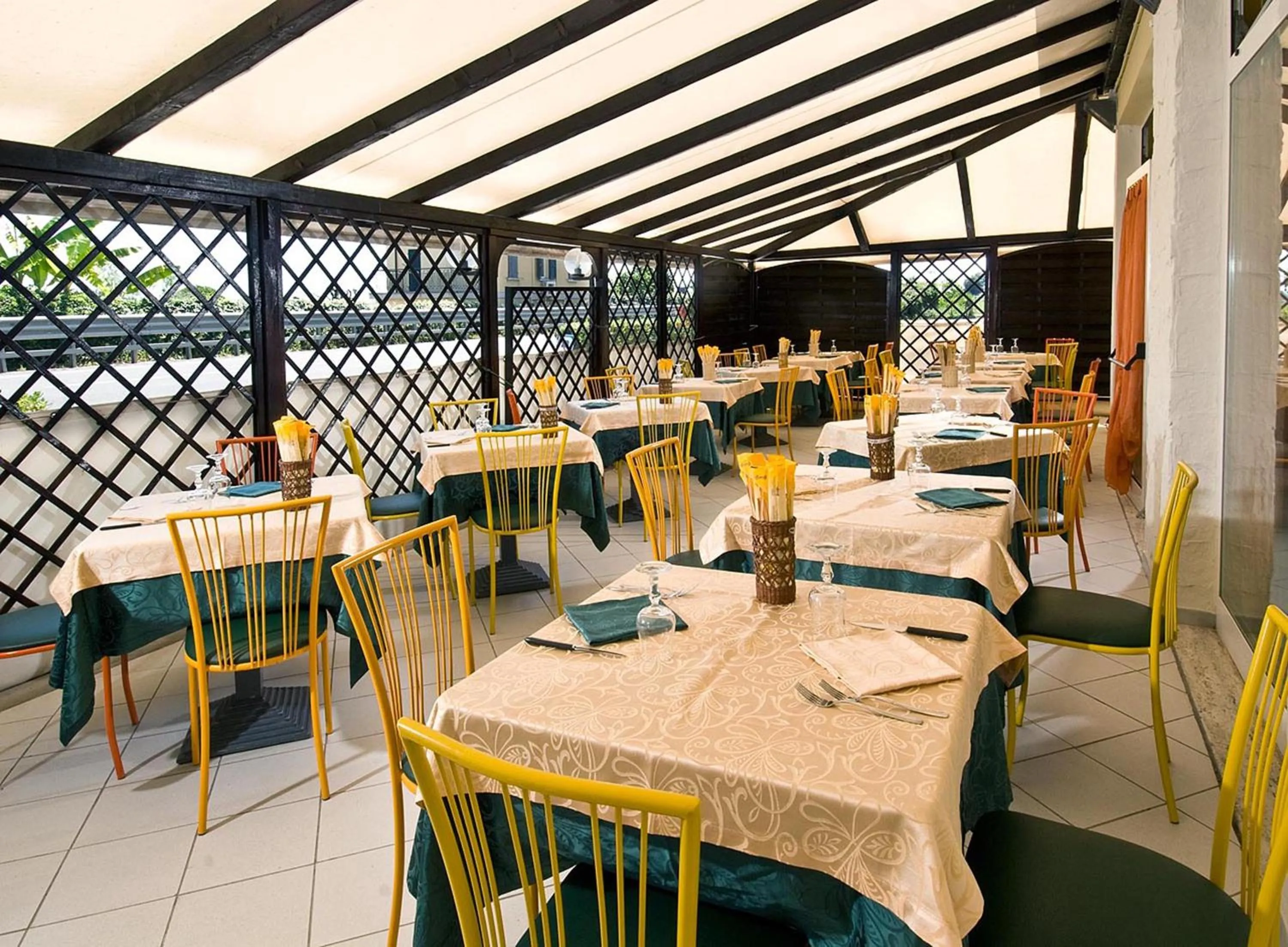 Restaurant/places to eat in Hotel Ristorante Miramare