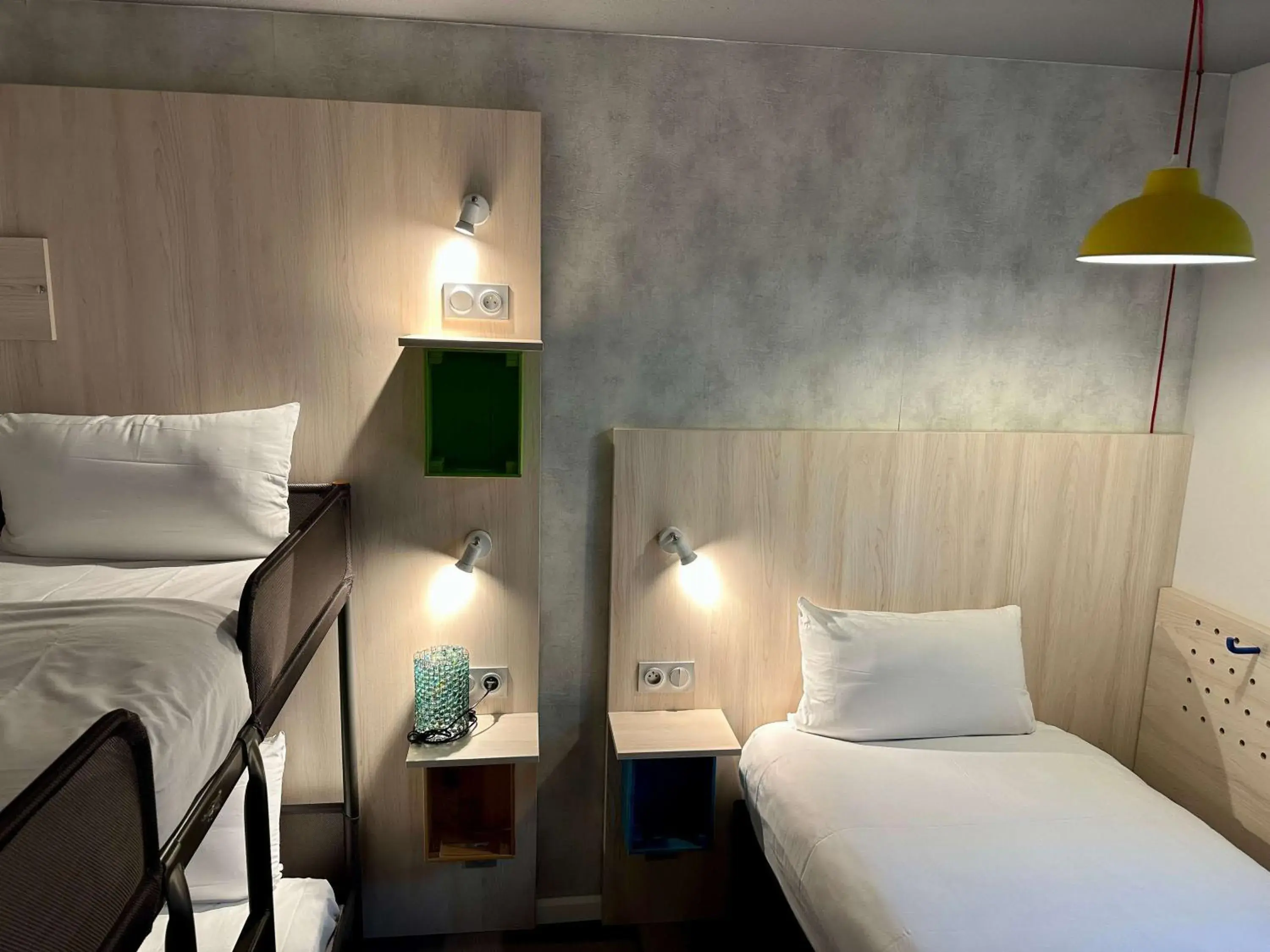 Bedroom, Bed in greet Hotel Bordeaux Aeroport