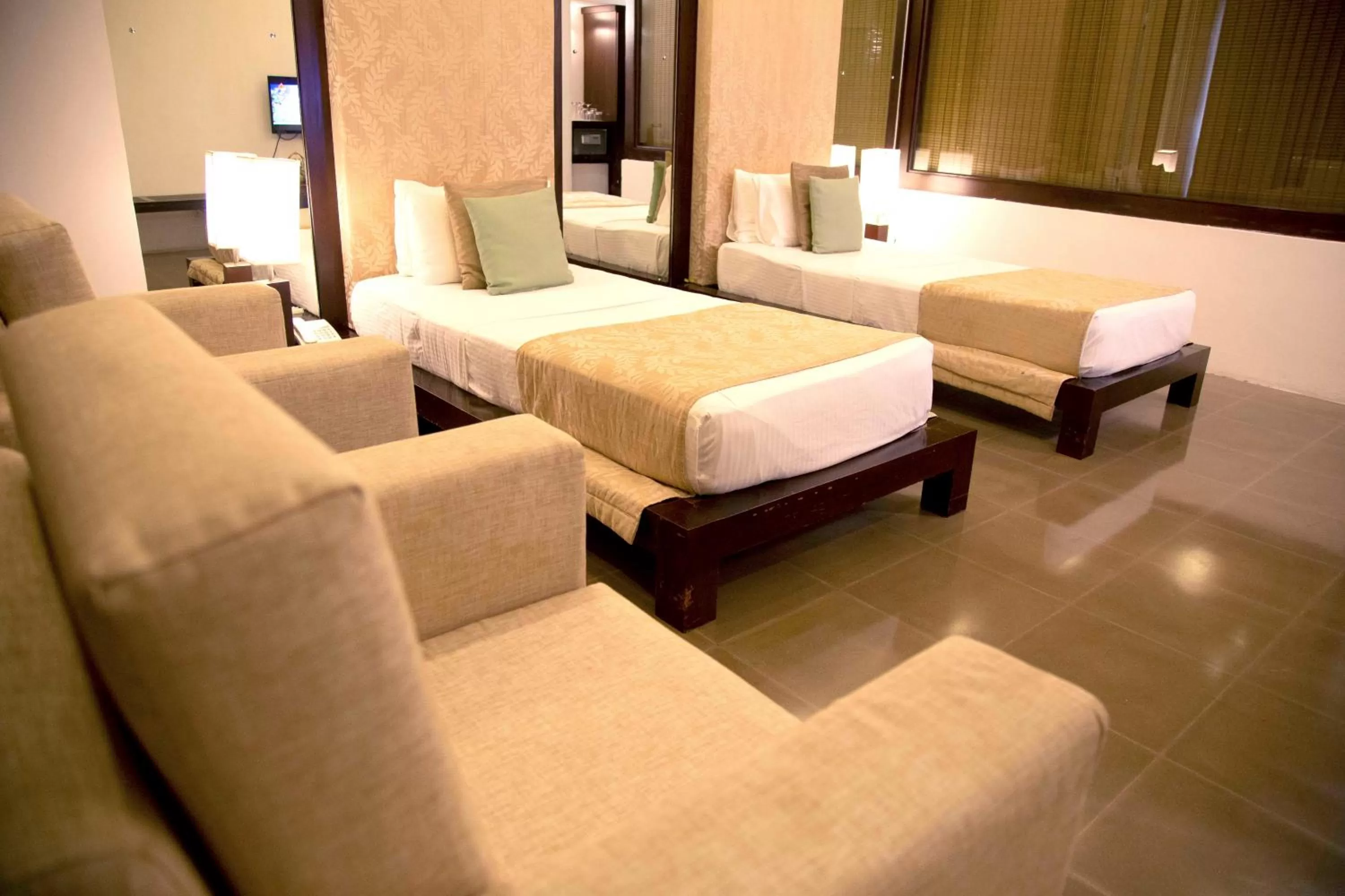 Photo of the whole room, Bed in Kandy The Tourmaline