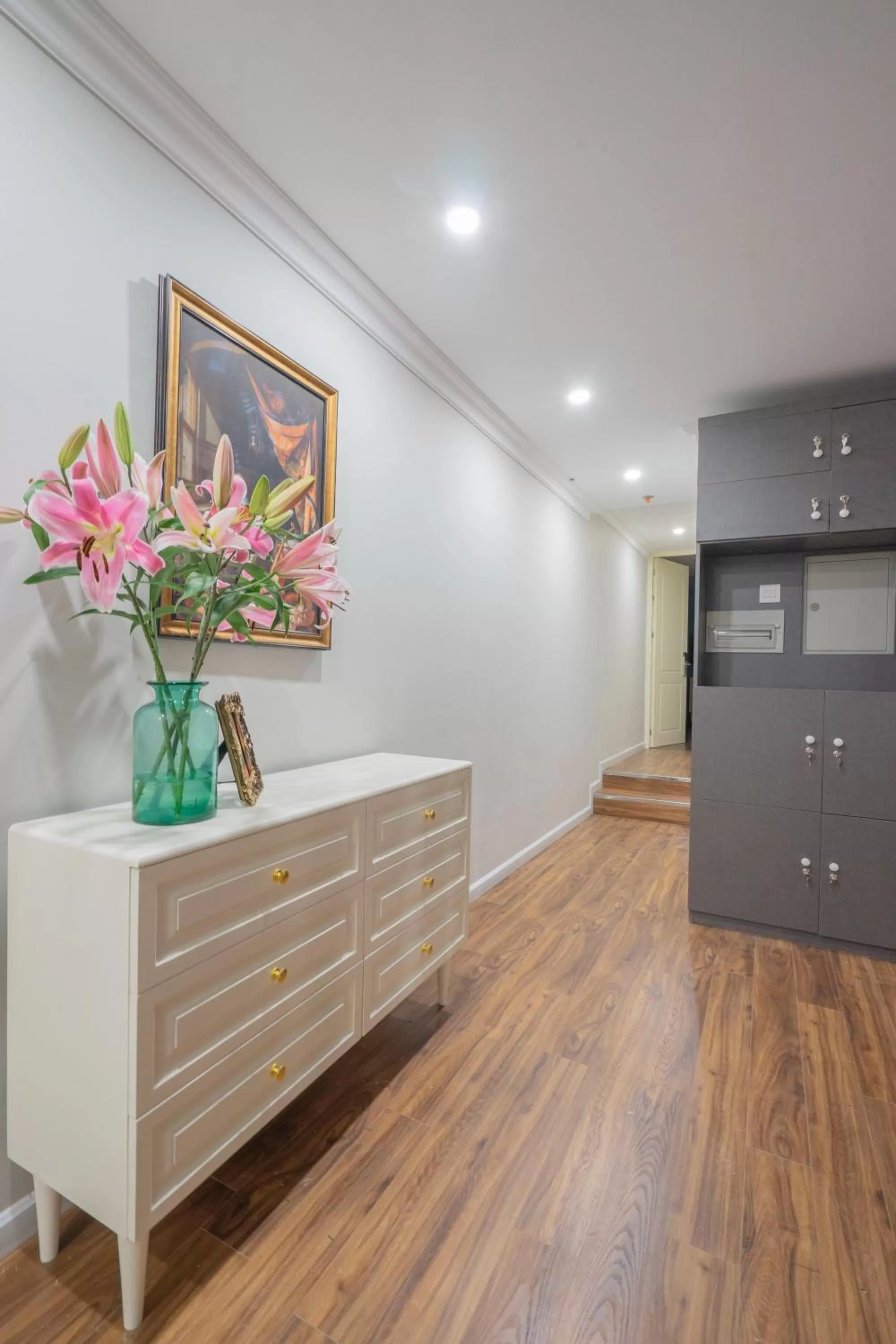 Decorative detail, Lobby/Reception in SAZI HOTEL - BÙI THỊ XUÂN