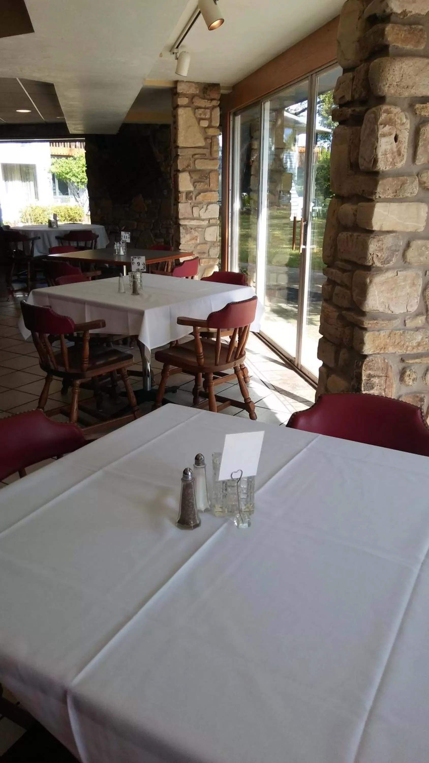 Restaurant/places to eat in The Lodge at Leathem Smith