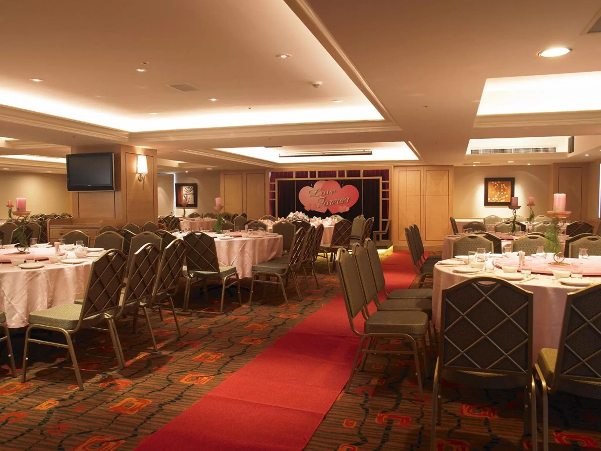 Restaurant/places to eat in Brother Hotel