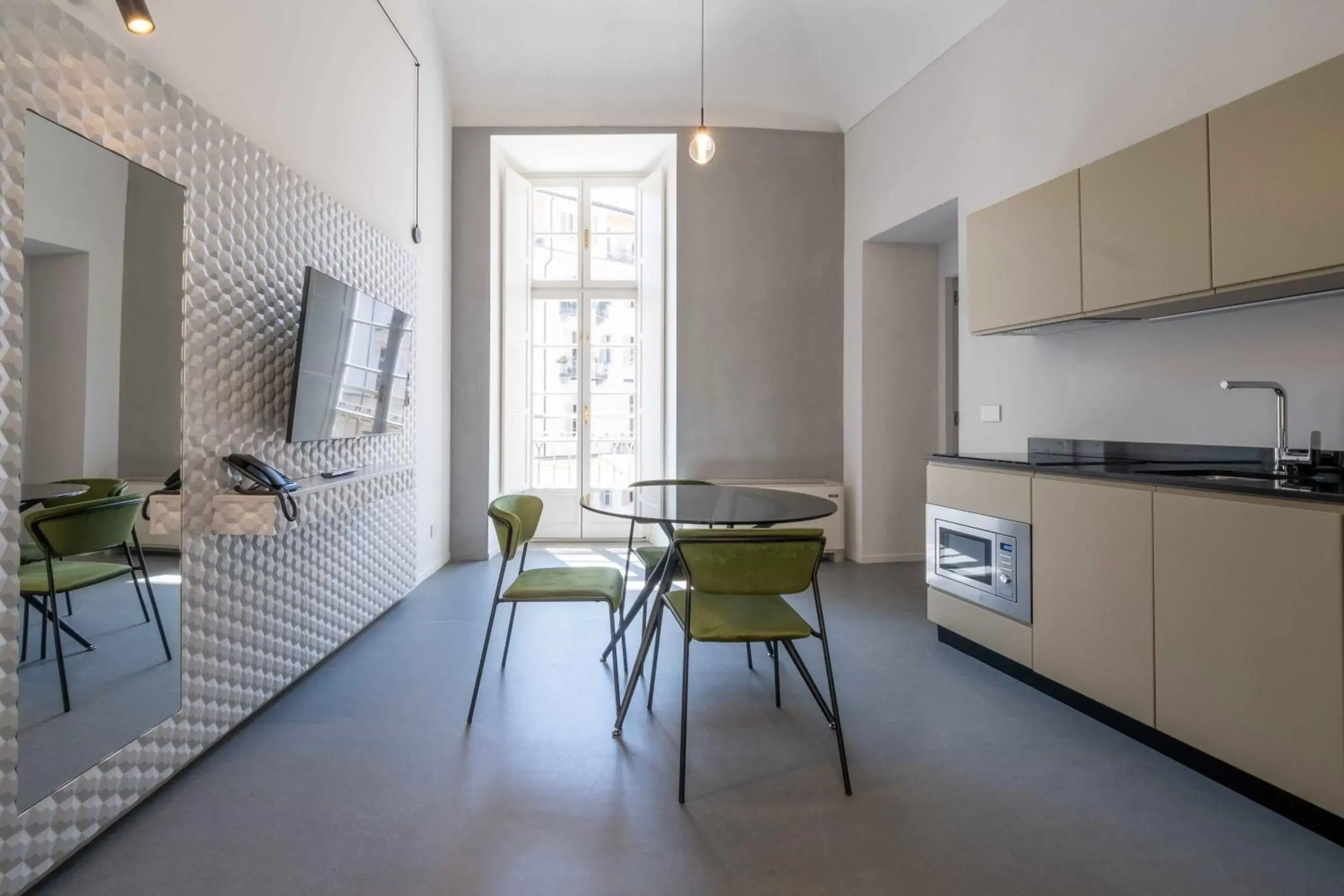 TV and multimedia in Oriana Homèl Torino TV and multimedia in Oriana Homèl Torino