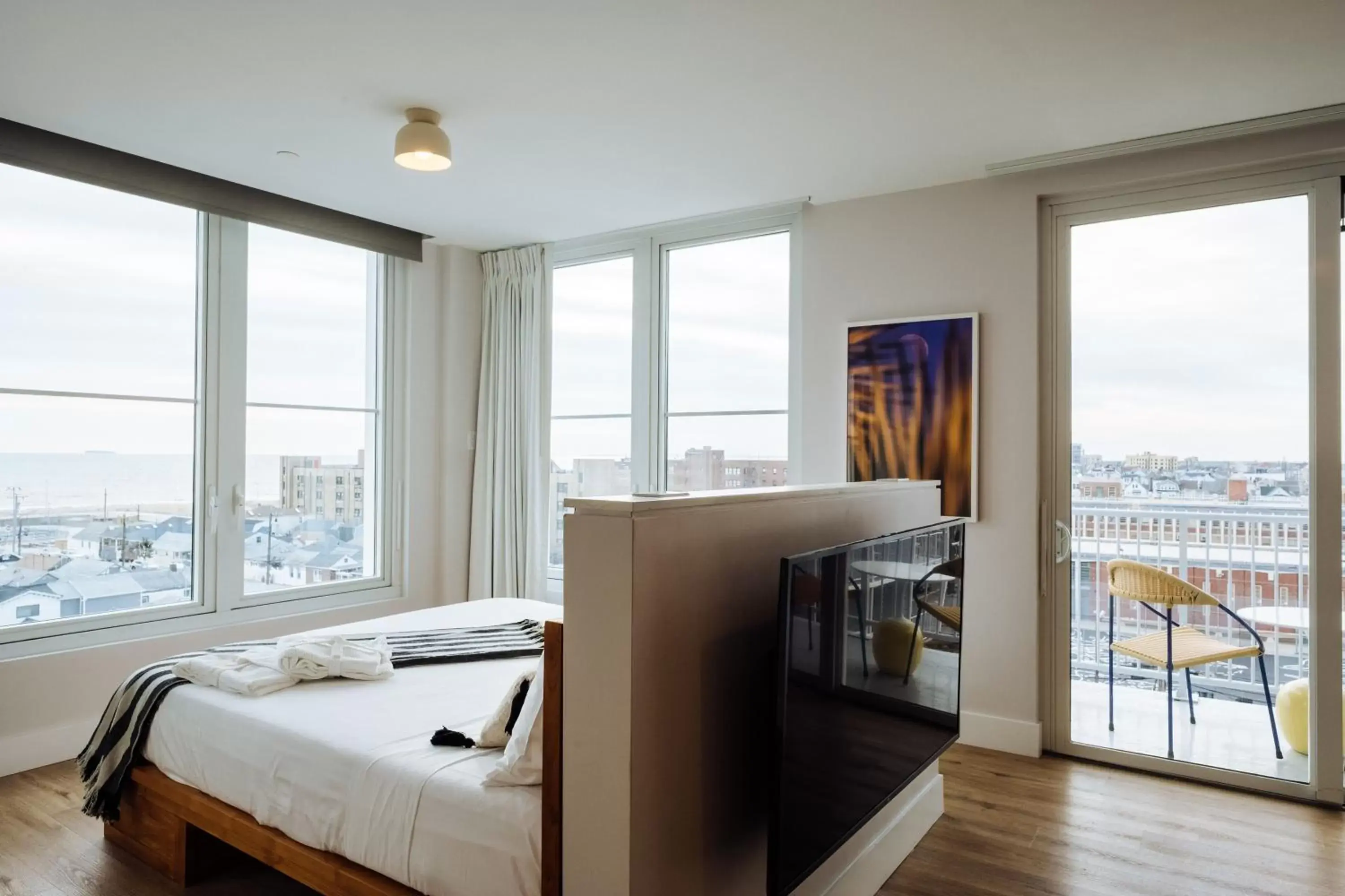 TV and multimedia, Seating Area in The Rockaway Hotel