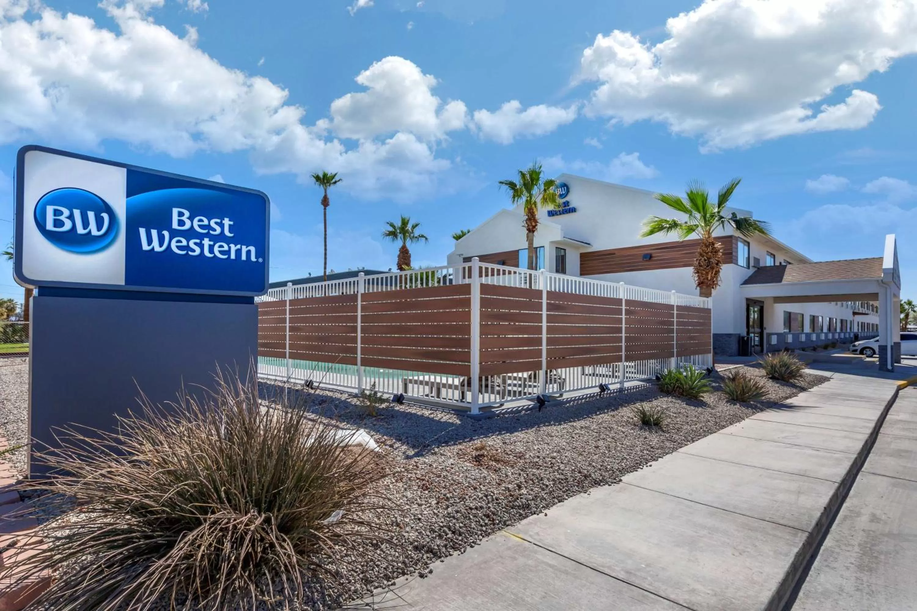 Property building in Best Western Blythe