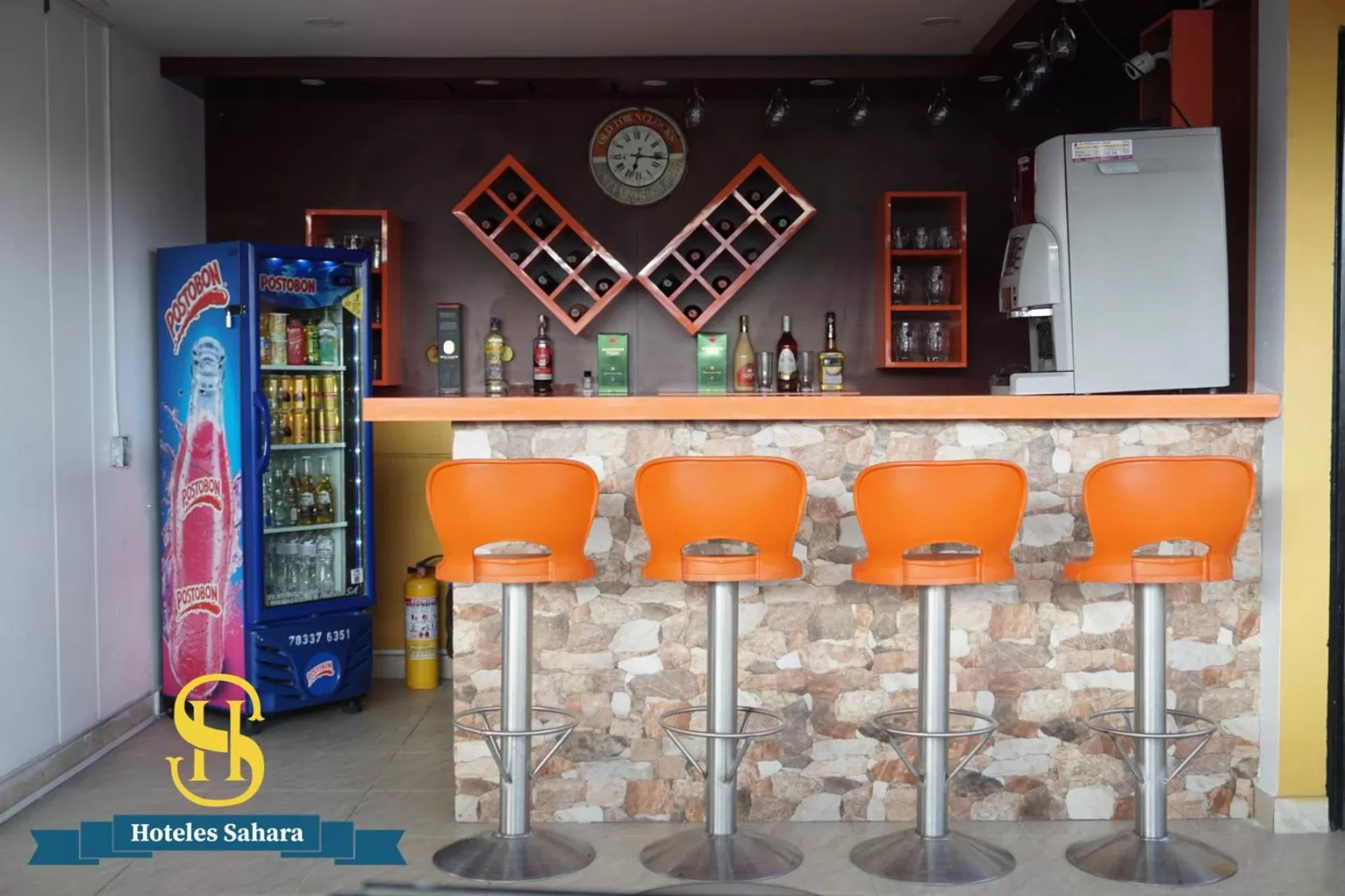 Restaurant/places to eat in Hoteles Sahara