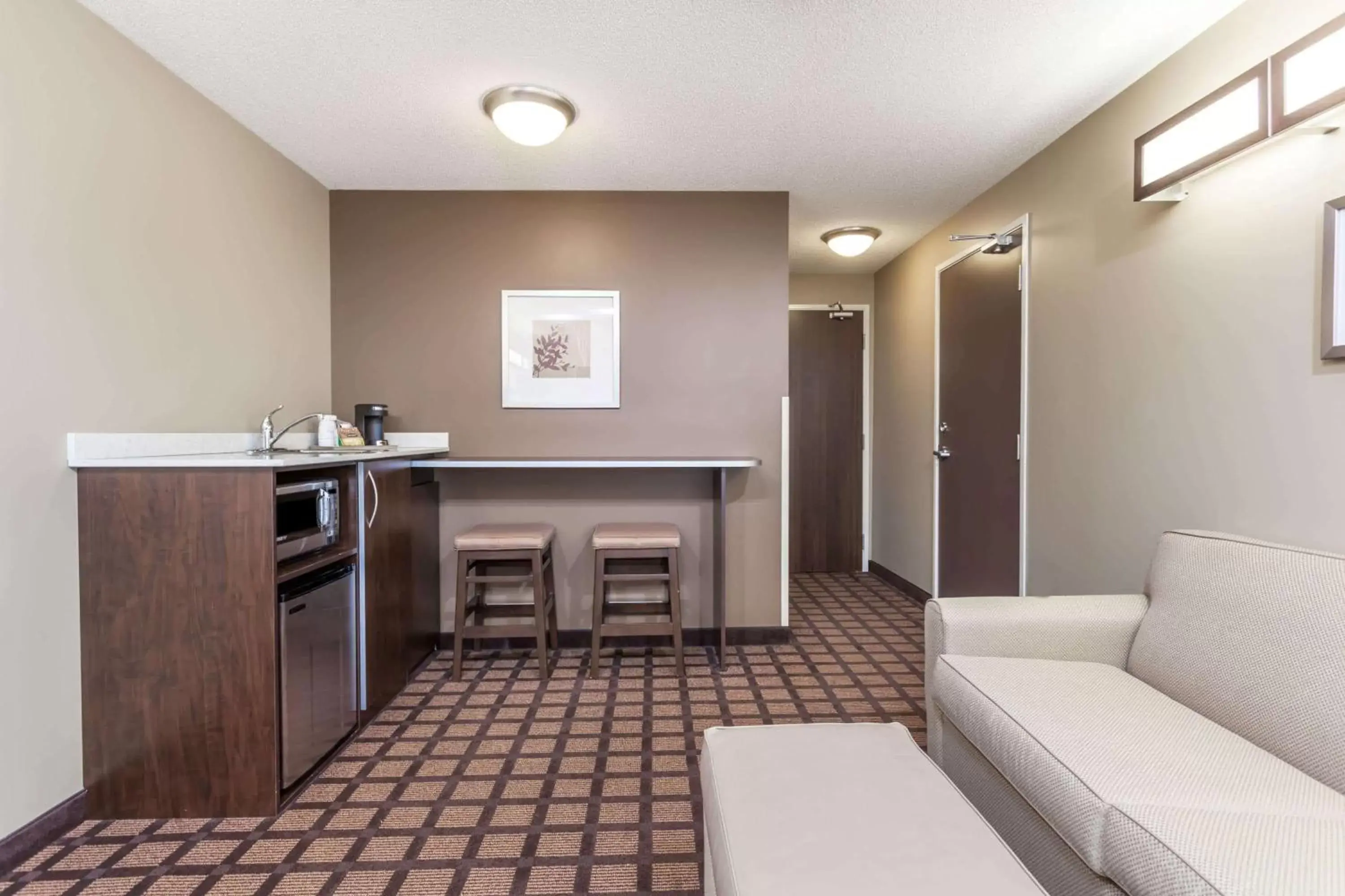Photo of the whole room in Microtel Inn & Suites by Wyndham - Timmins Photo of the whole room in Microtel Inn & Suites by Wyndham - Timmins