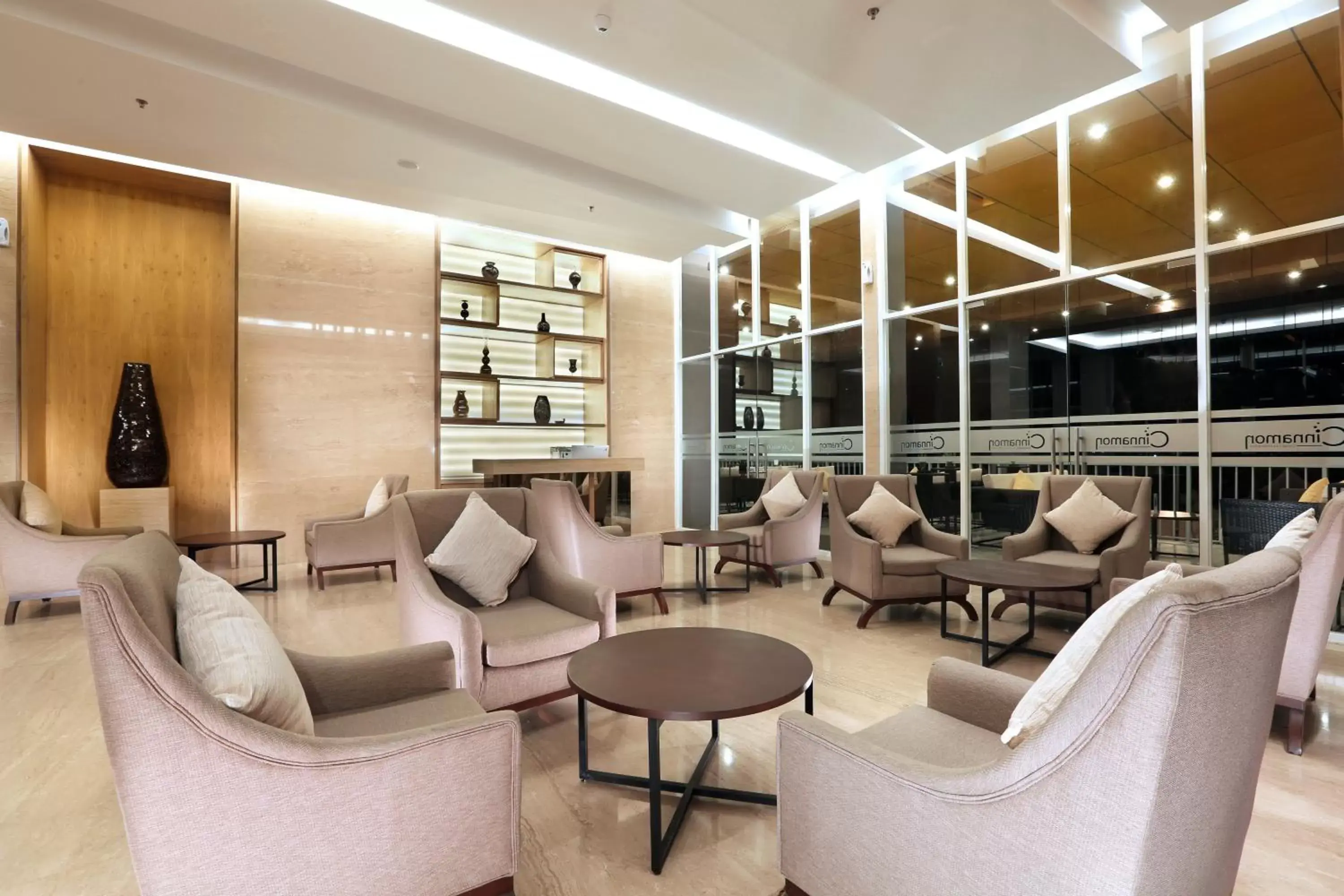 Lounge or bar, Lounge/Bar in ASTON Banua Banjarmasin Hotel & Convention Center