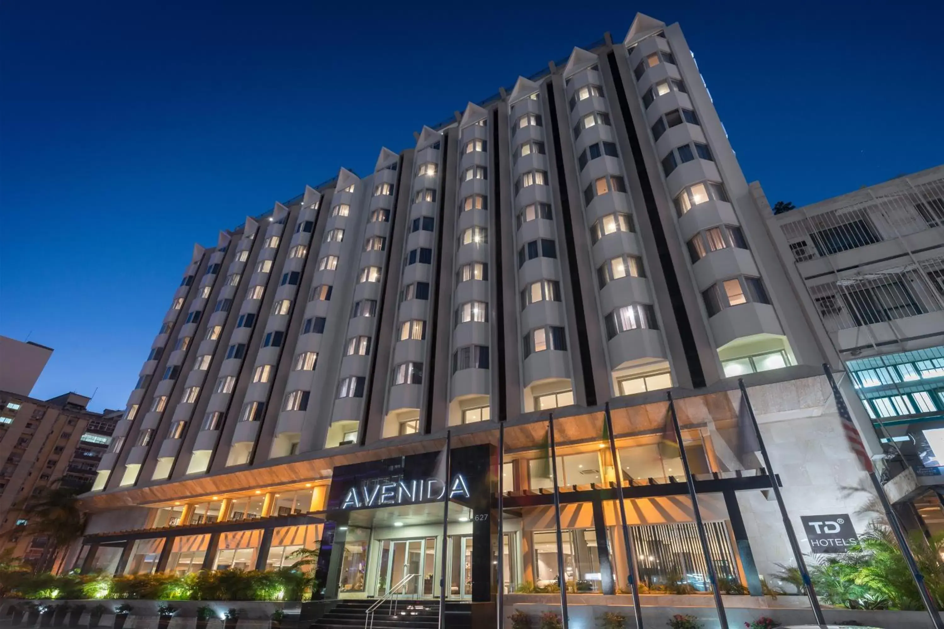 Facade/entrance, Property Building in Hotel Avenida