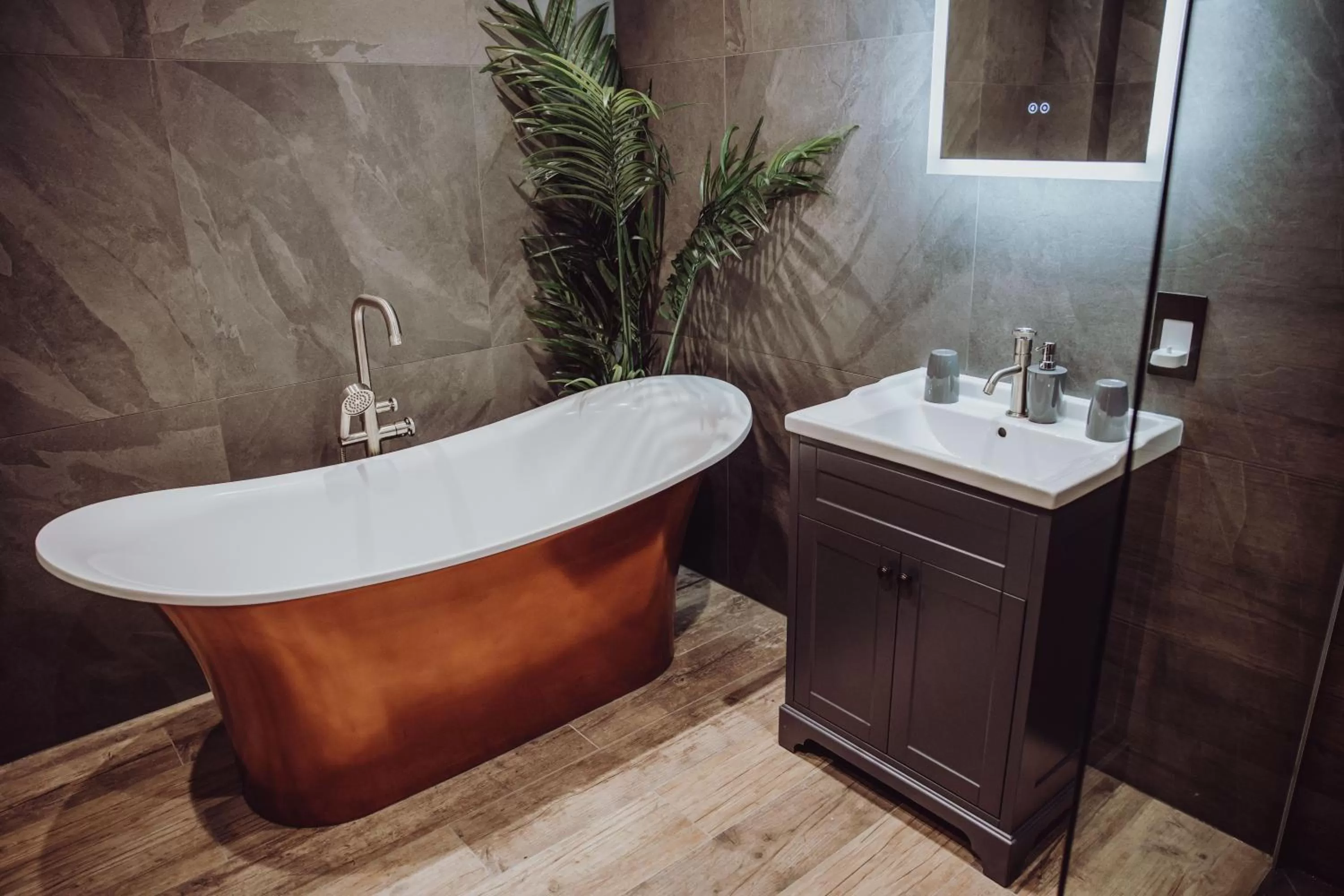 Bathroom in South Causey Inn