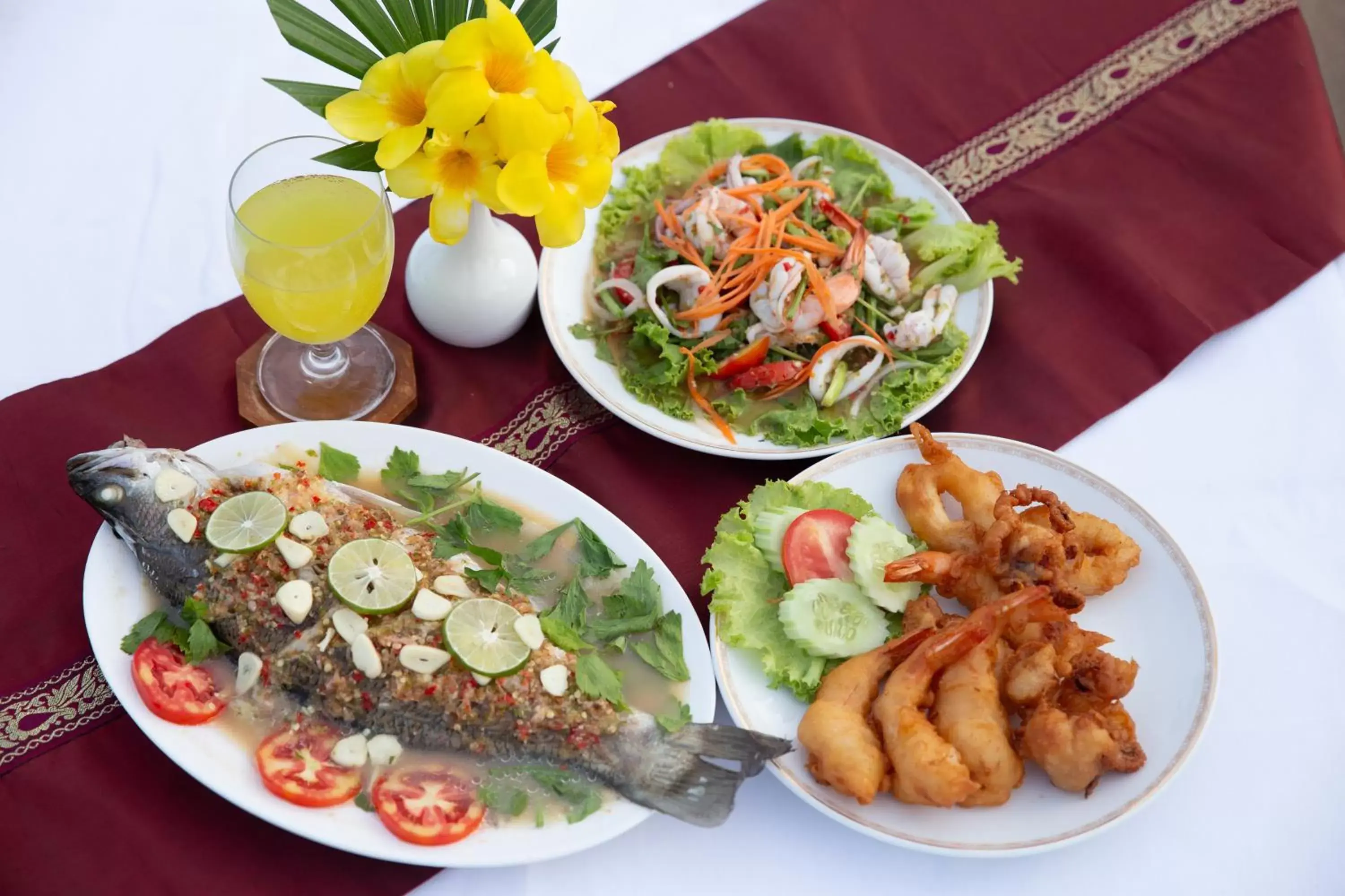 Food and drinks in Eurasia Cha-Am Lagoon