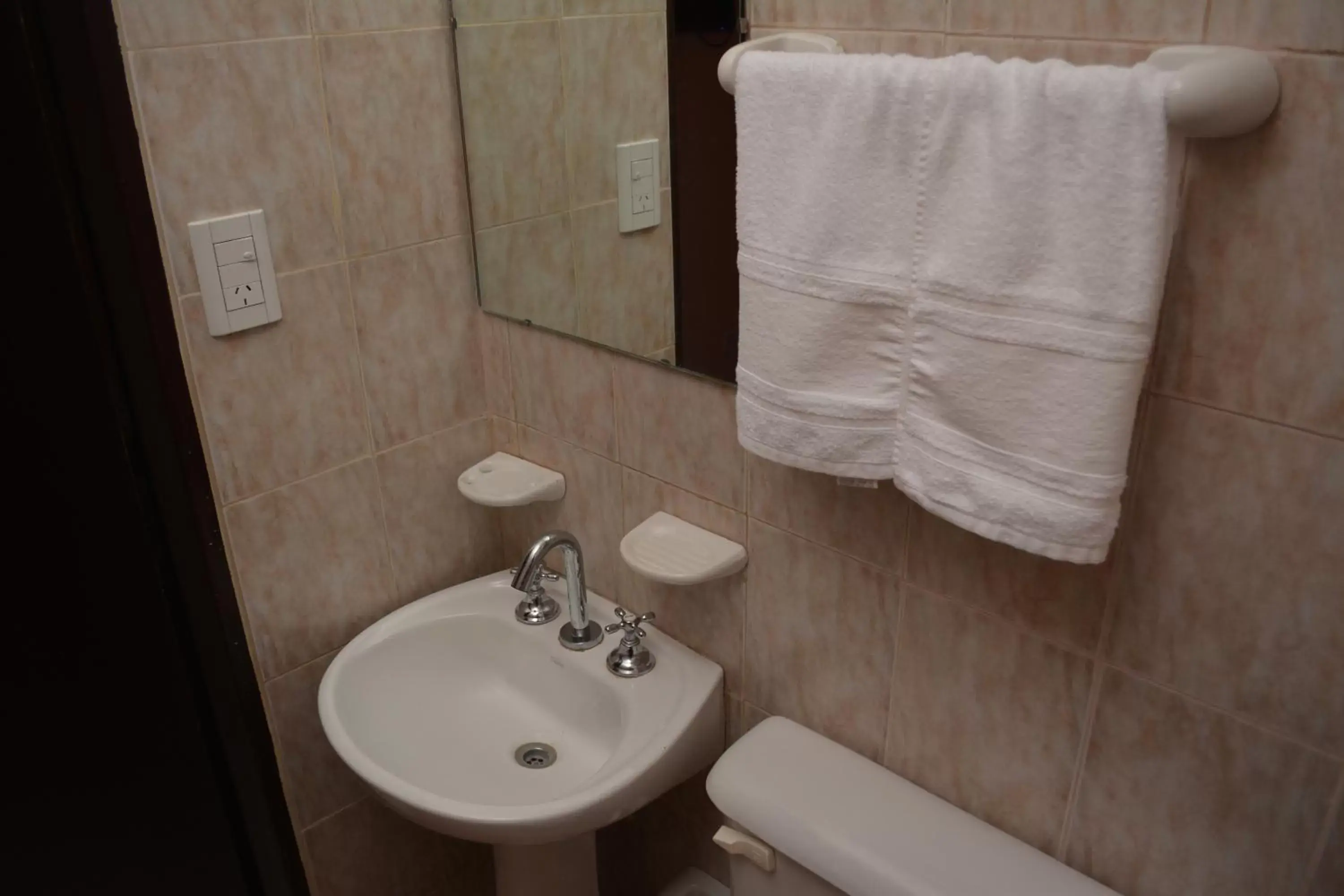 Budget Double Room in Hotel Isella Budget Double Room in Hotel Isella