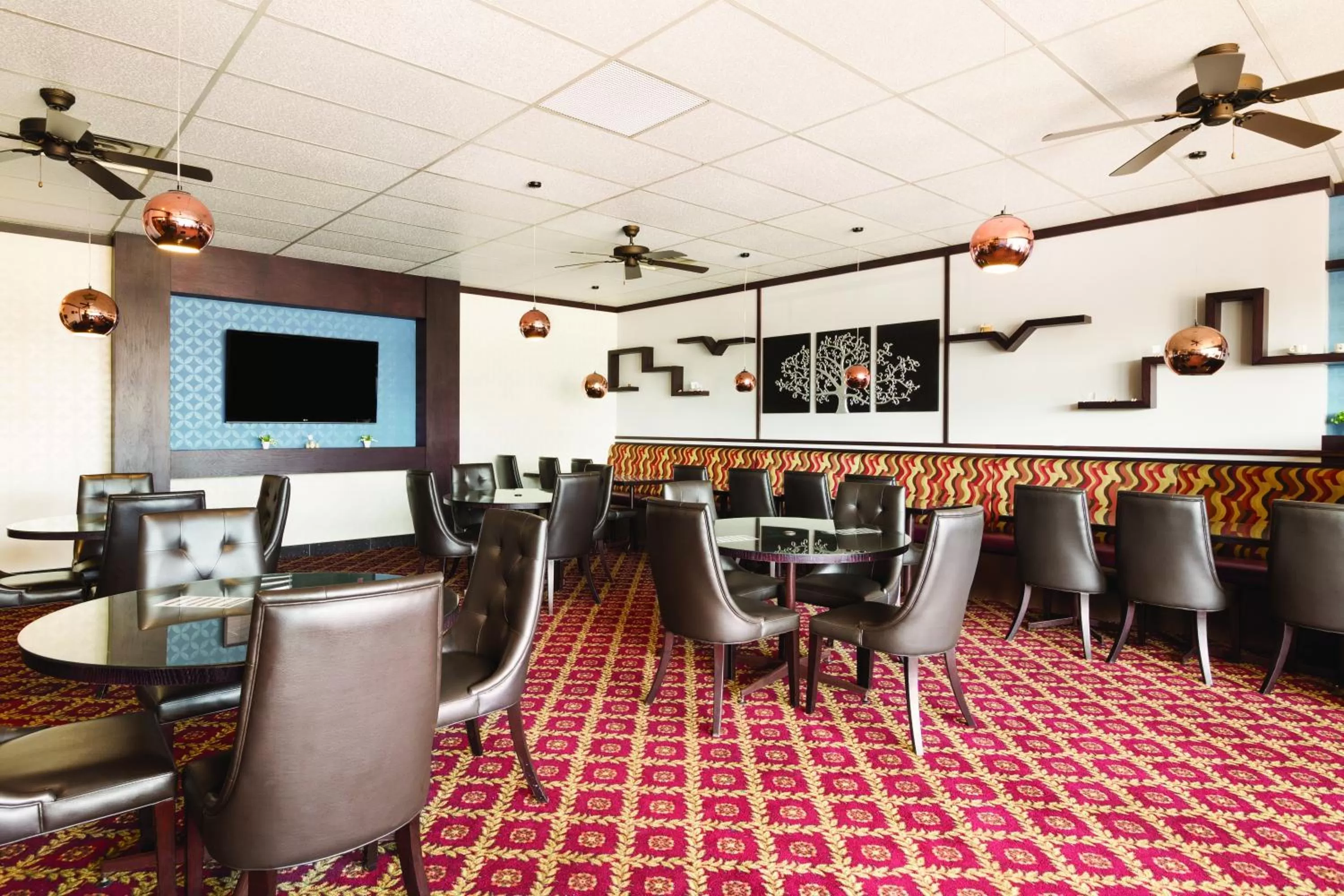 Restaurant/places to eat in Days Inn by Wyndham Vermilion