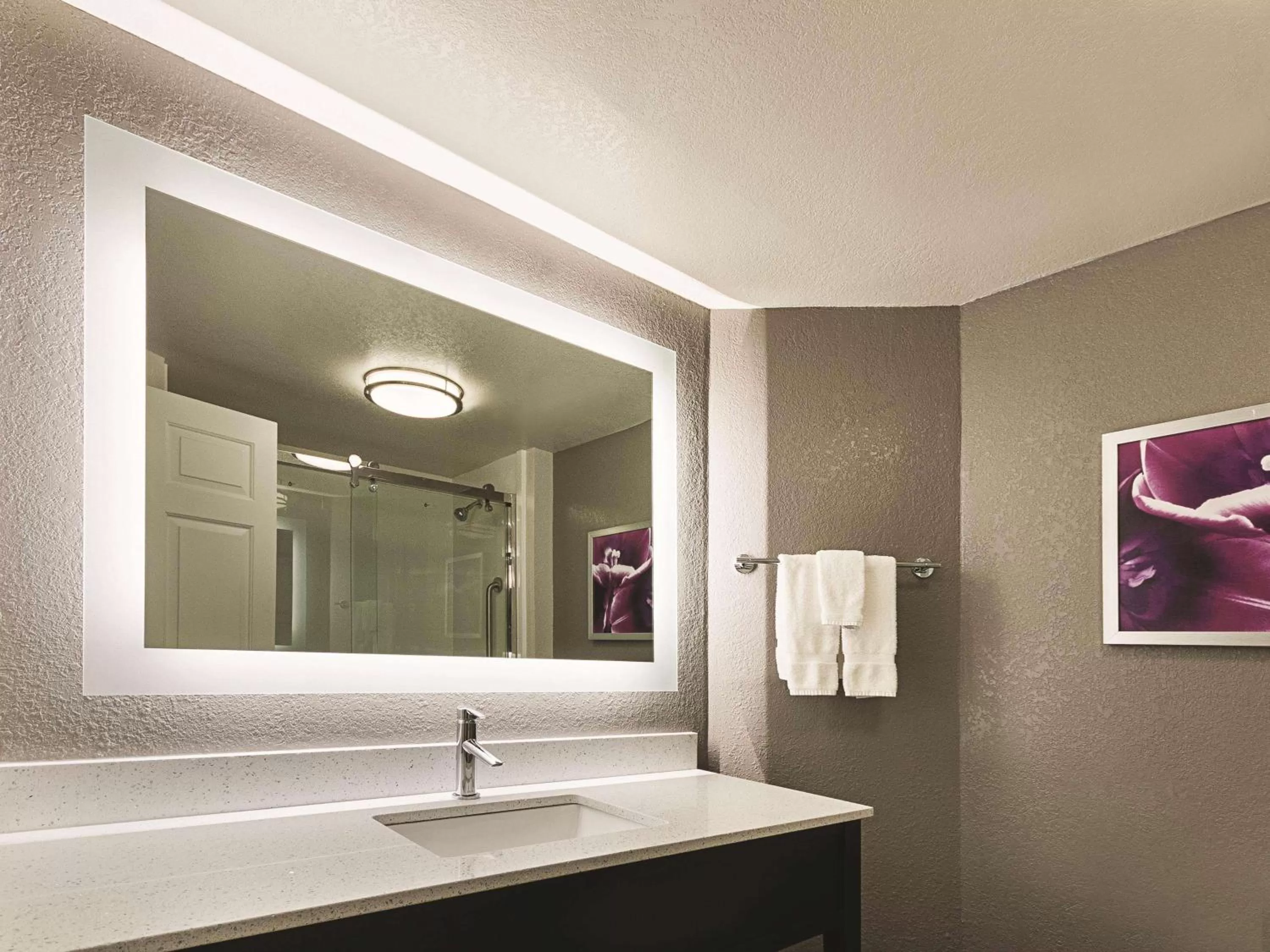 Photo of the whole room in La Quinta by Wyndham Grand Junction Airport