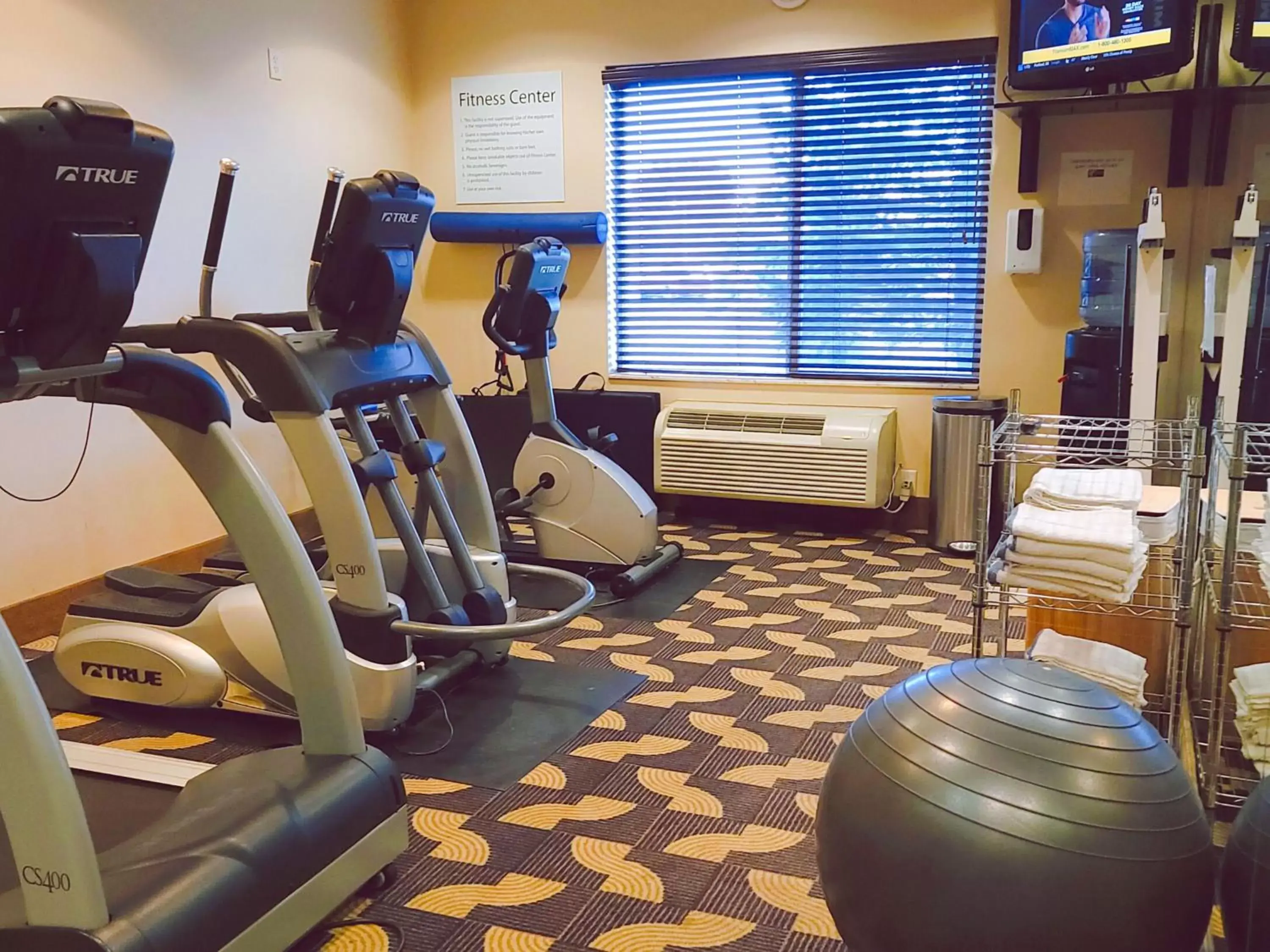 Spa and wellness centre/facilities, Fitness Center/Facilities in Holiday Inn Express Hotel & Suites Sioux Falls-Brandon, an IHG Hotel