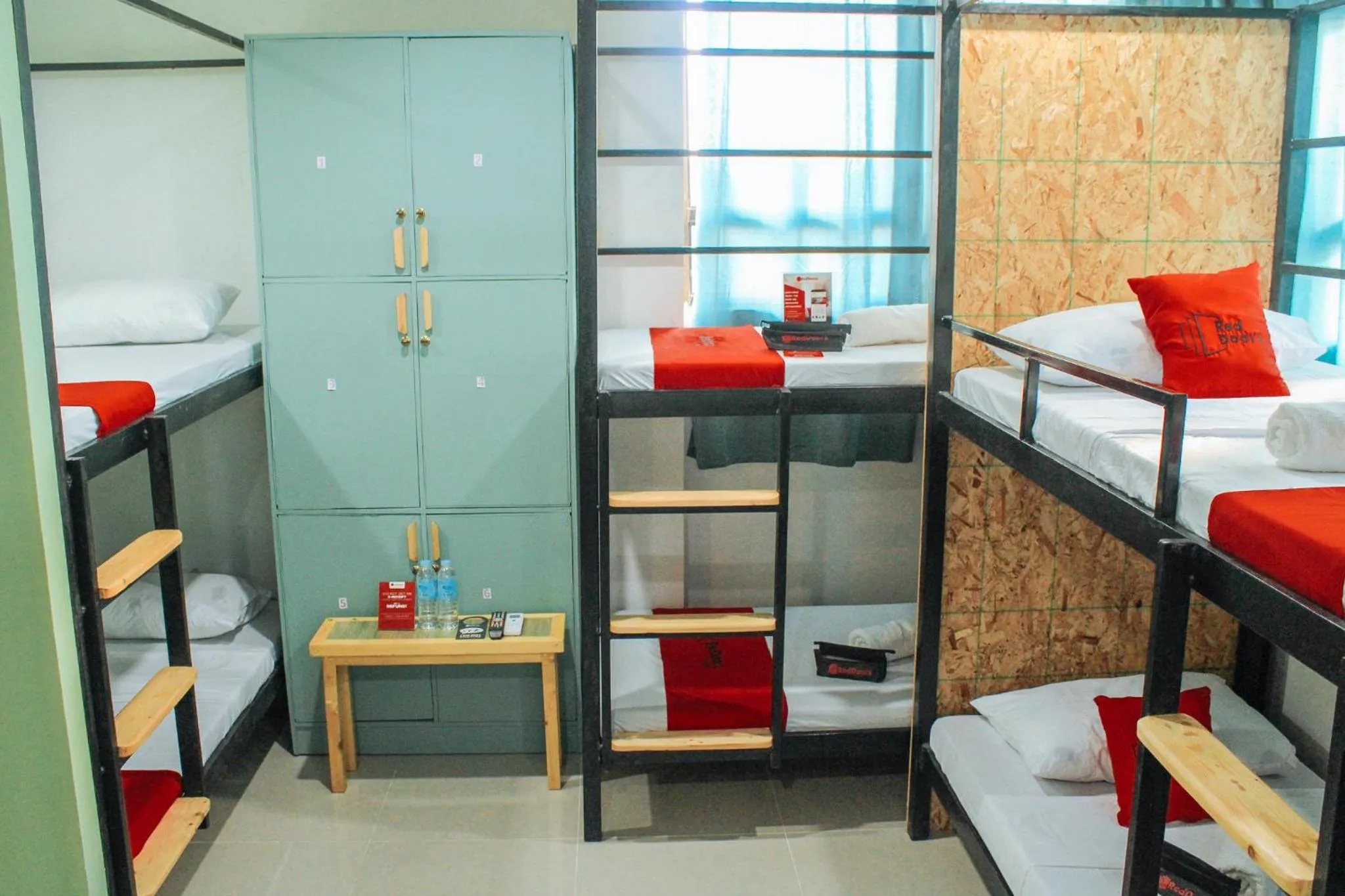 Bed in RedDoorz @ Taloto District Tagbilaran