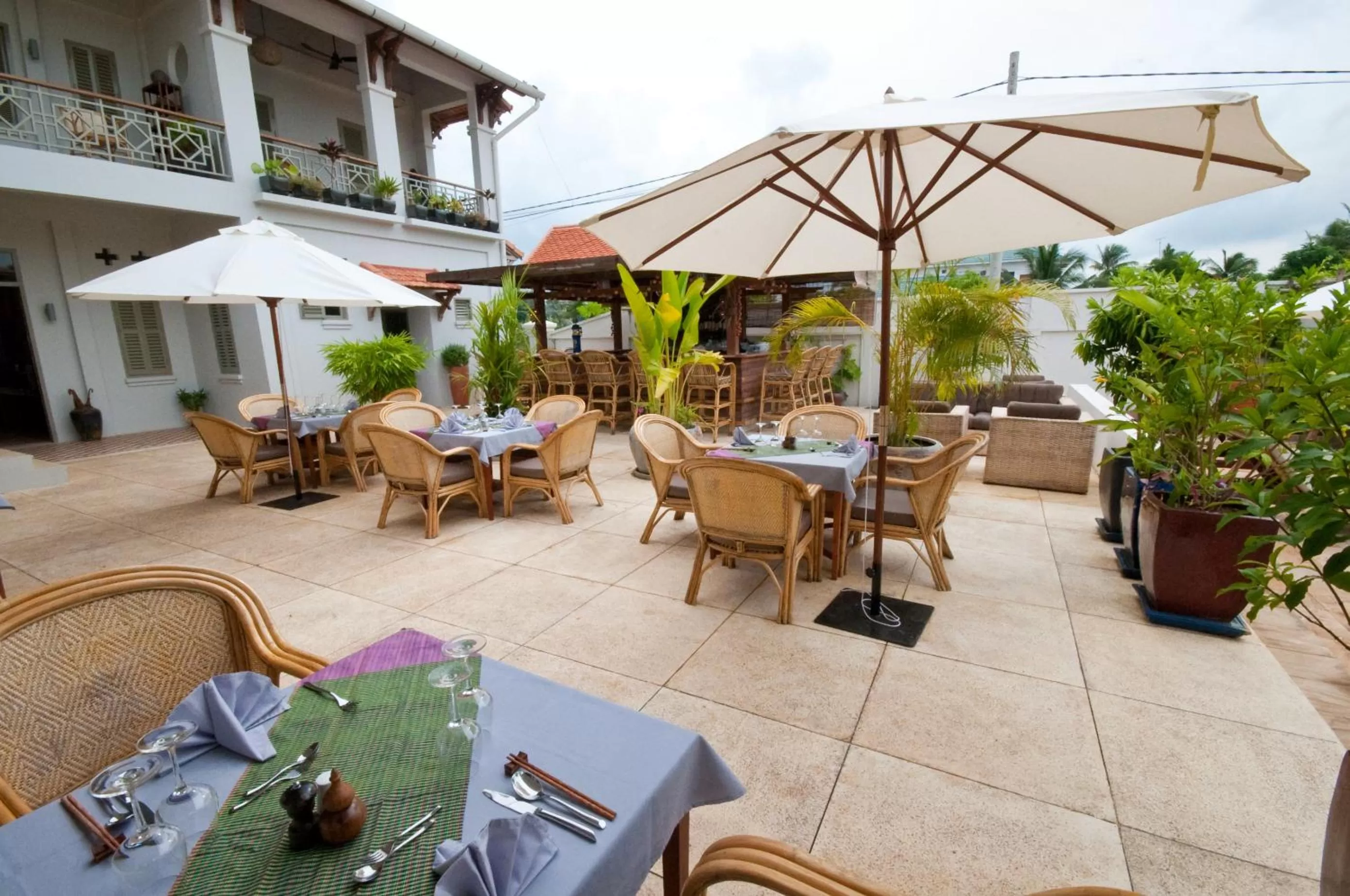 Restaurant/places to eat in Bambu Hotel