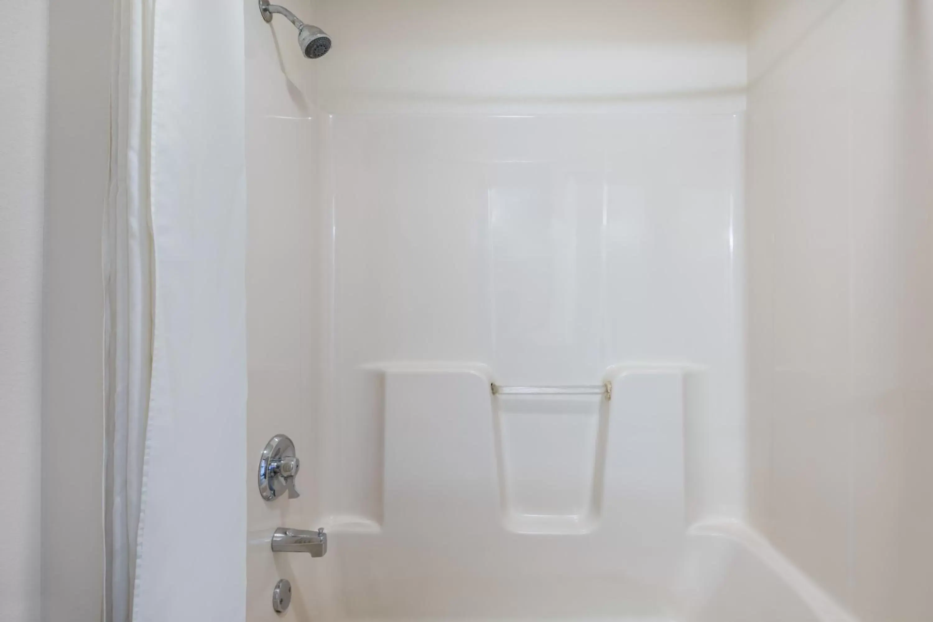 Shower, Bathroom in Super 8 by Wyndham Hanover