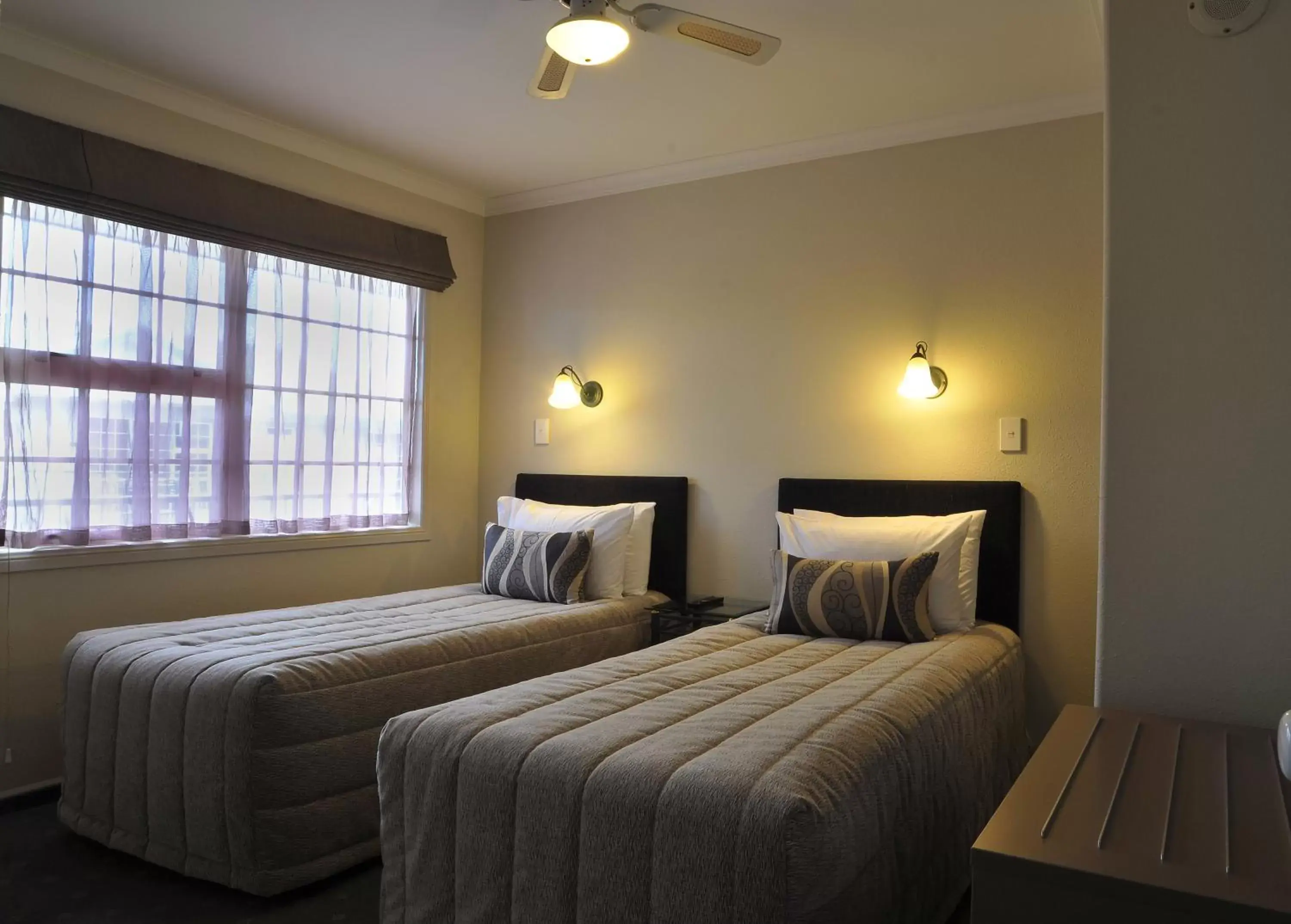 Bedroom, Bed in Silver Fern Rotorua Suites & Spa