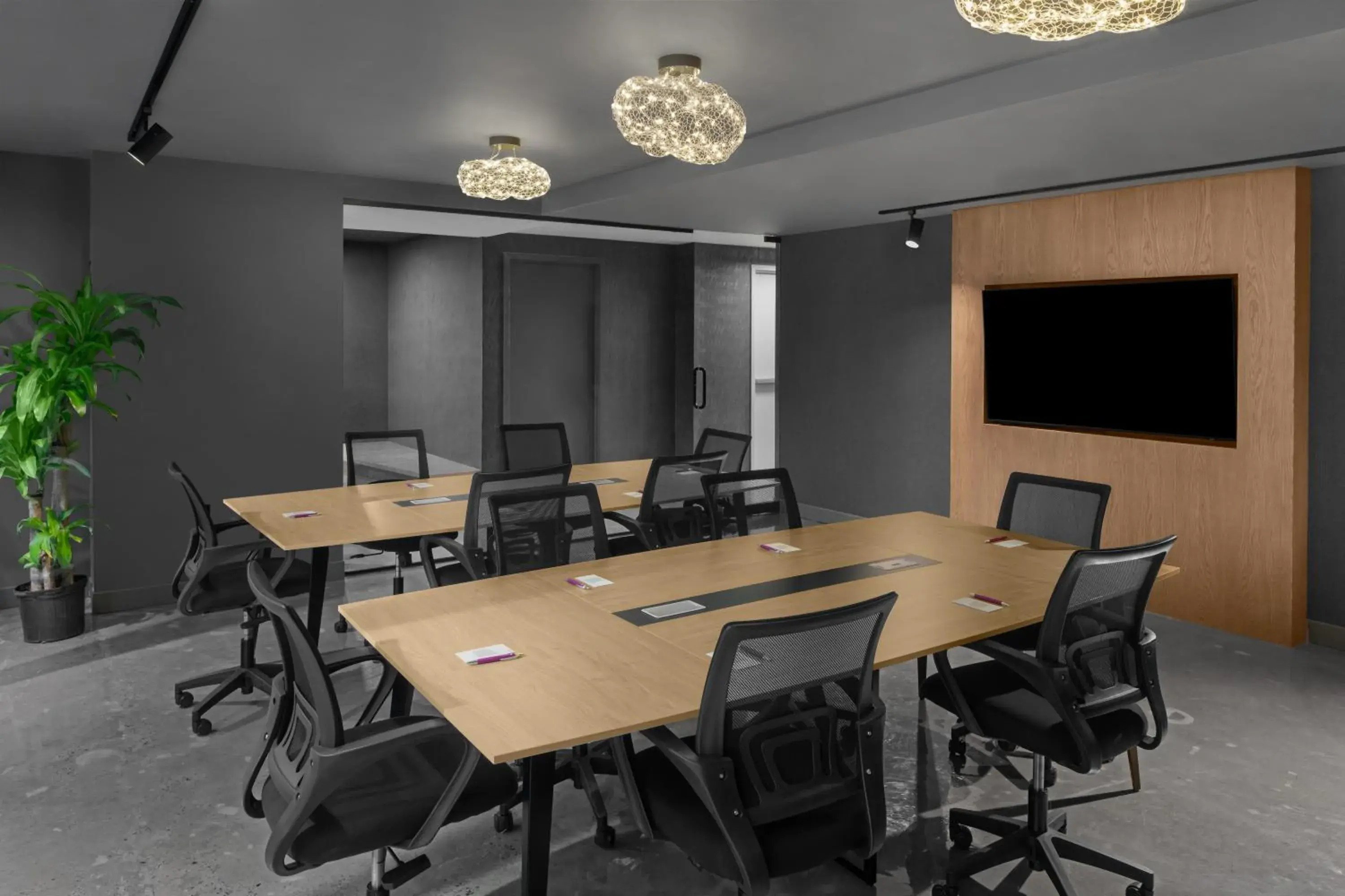 Meeting/conference room in Aloft New York Chelsea