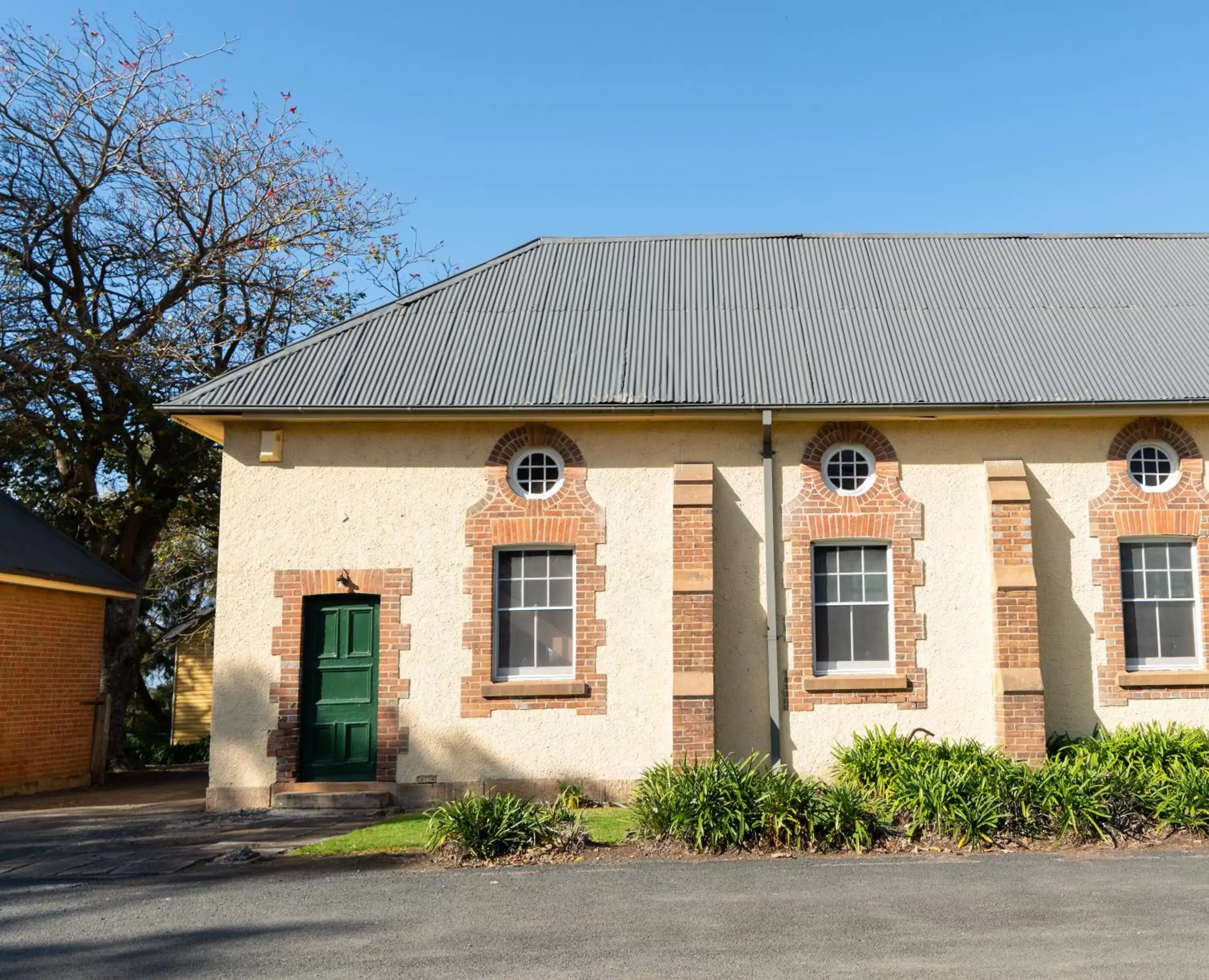 Property Building in Coolangatta Estate Shoalhaven Heads