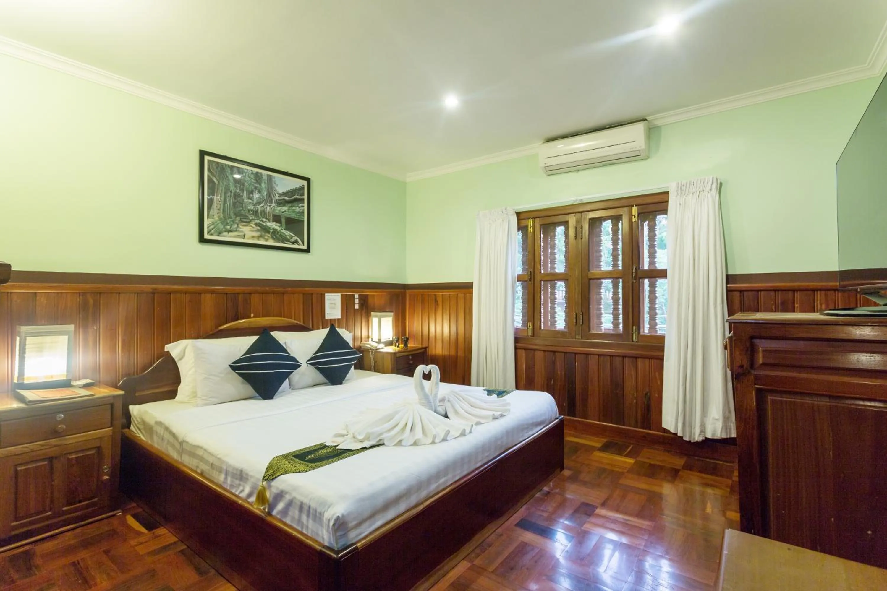 Deluxe Double Room in Hima Boutique