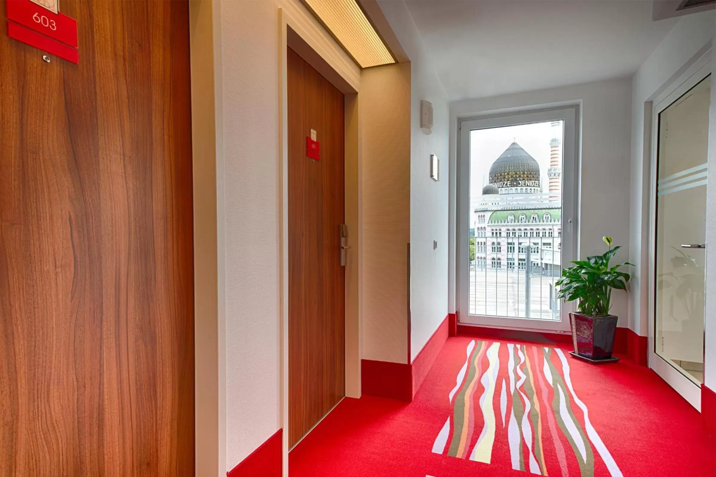 Area and facilities, Bed in Leonardo Hotel Dresden Altstadt