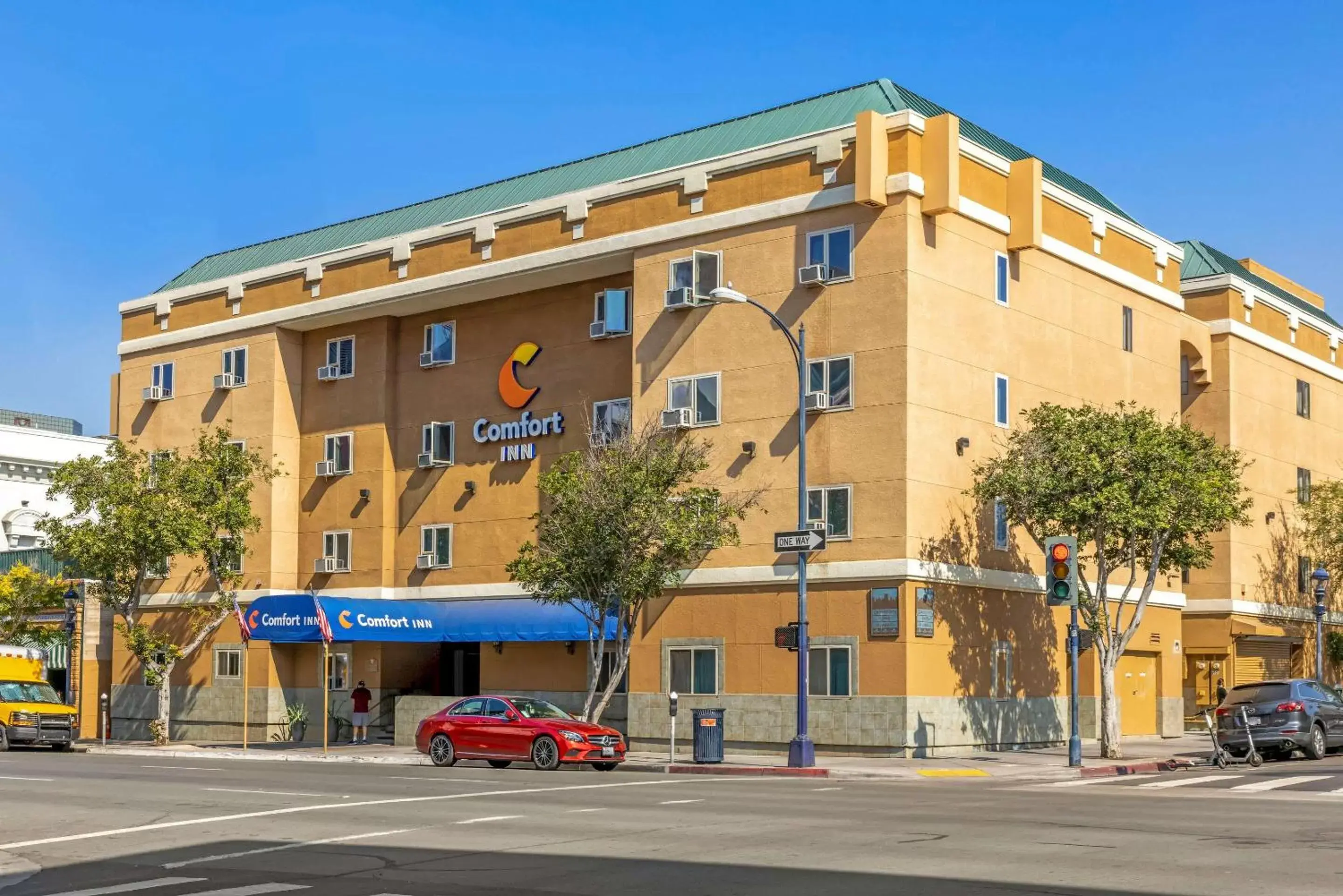 Property Building in Comfort Inn Gaslamp Convention Center