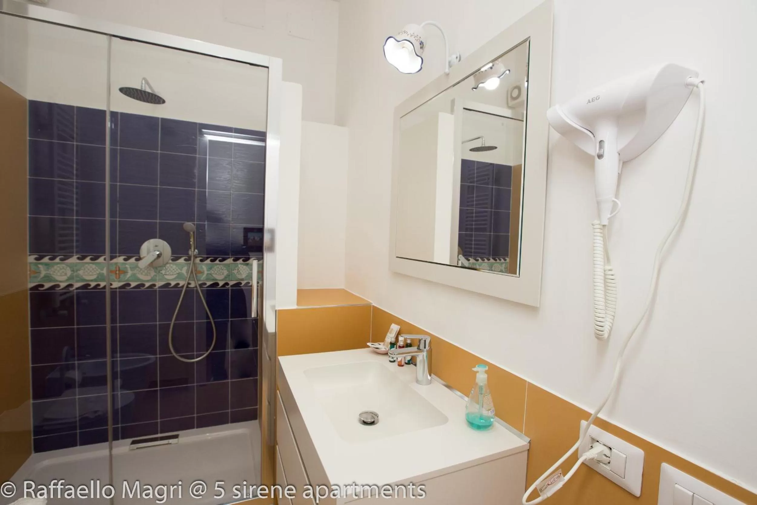 Bathroom in 5 sirene