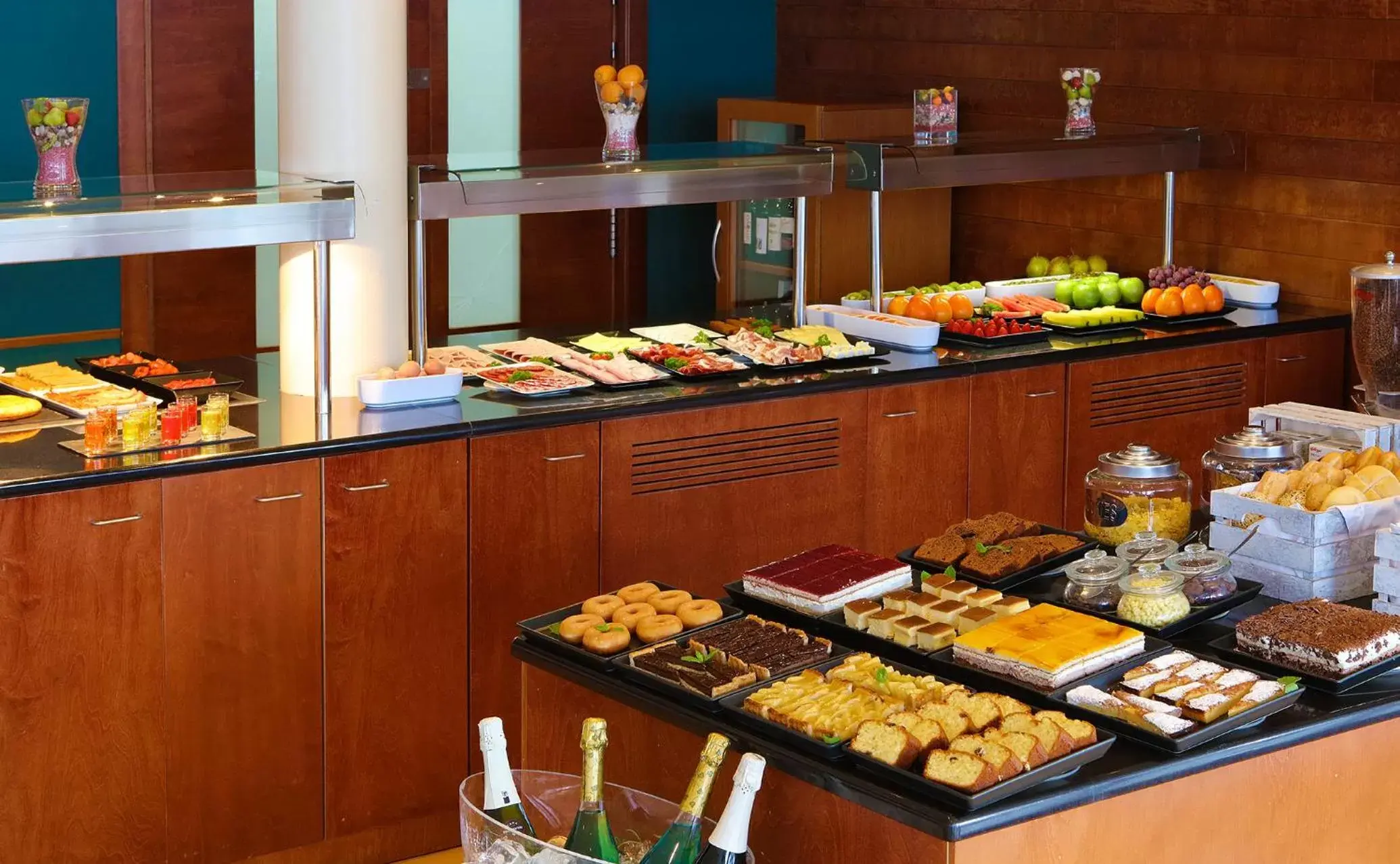 Restaurant/places to eat in Abba Burgos Restaurant/places to eat in Abba Burgos