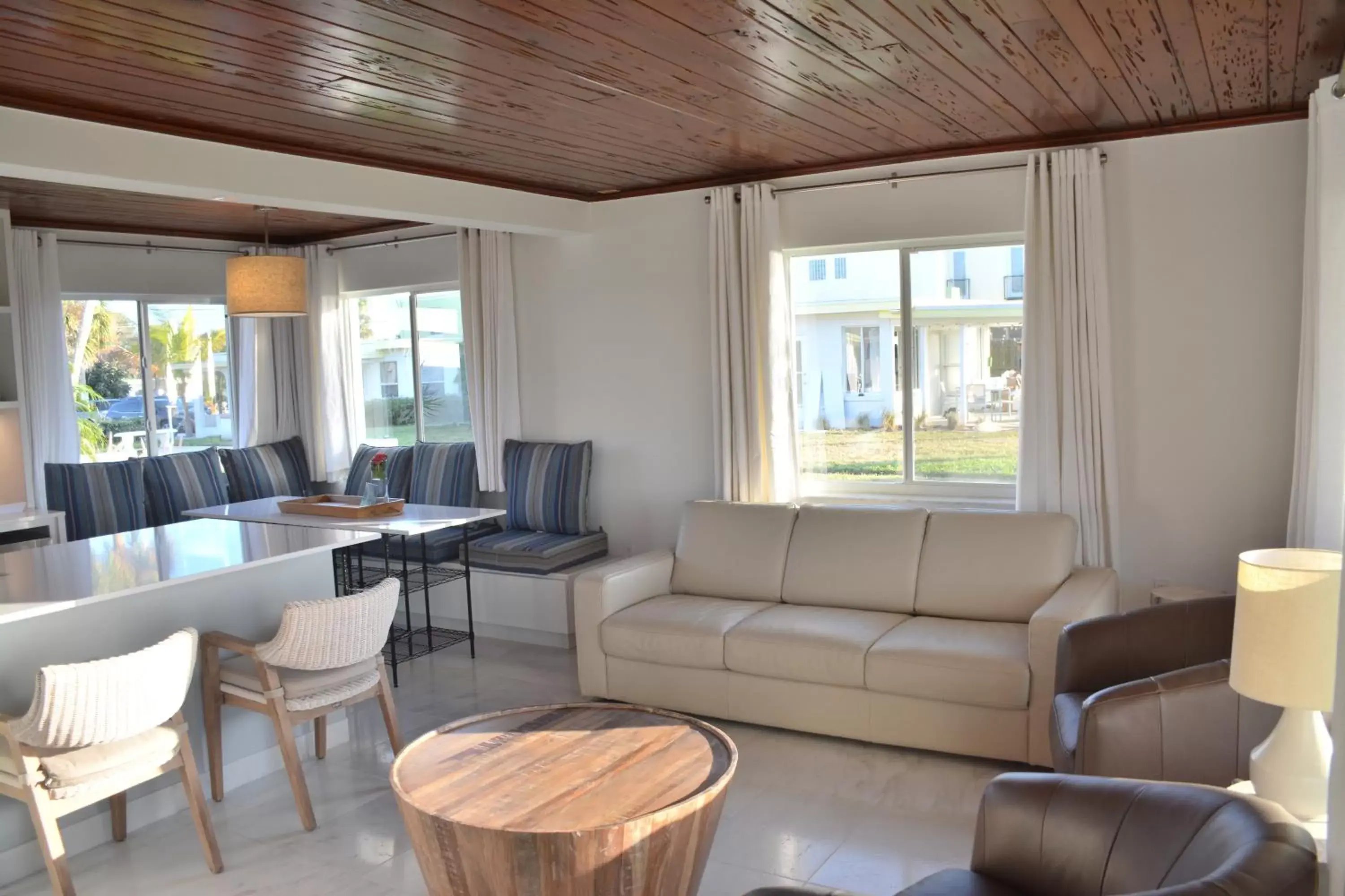 Living room, Seating Area in Casey Key Resort - Gulf Shores