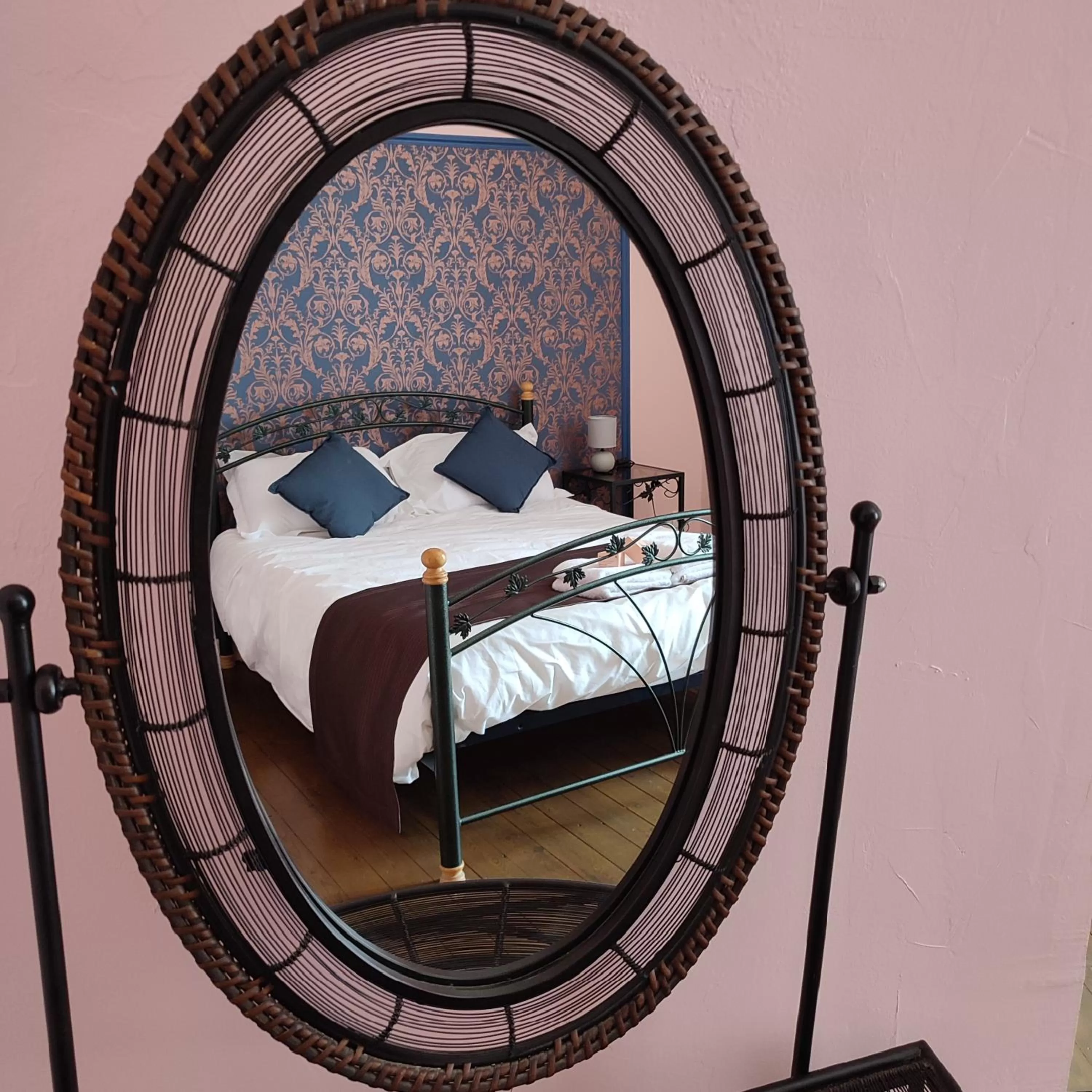 Bed in Château Saint-Martin