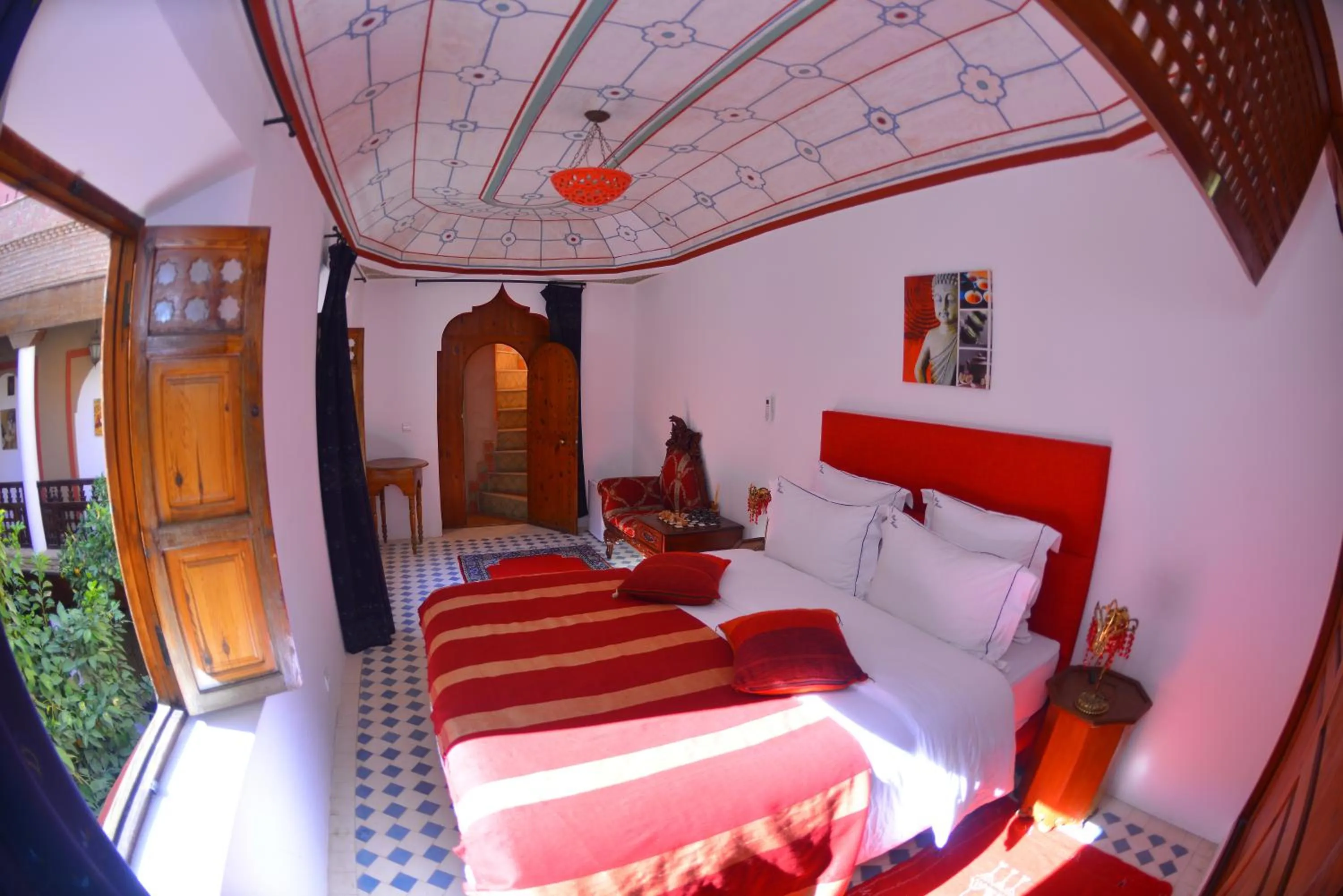 Photo of the whole room, Bed in Riad Hidden