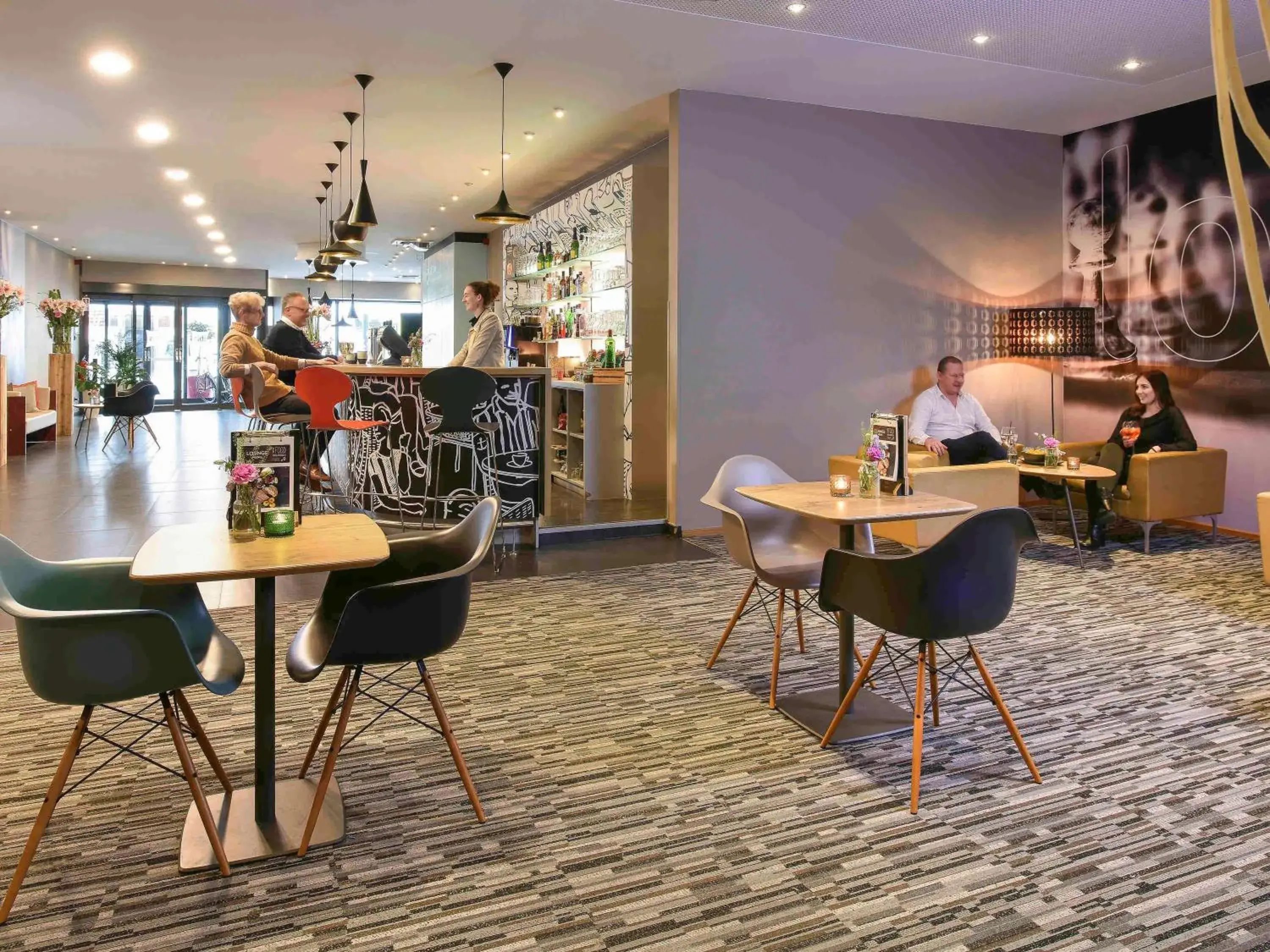 Lounge or bar, Restaurant/Places to Eat in ibis Kortrijk Centrum