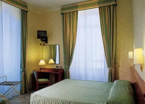 Photo of the whole room, Bed in Hotel Dina