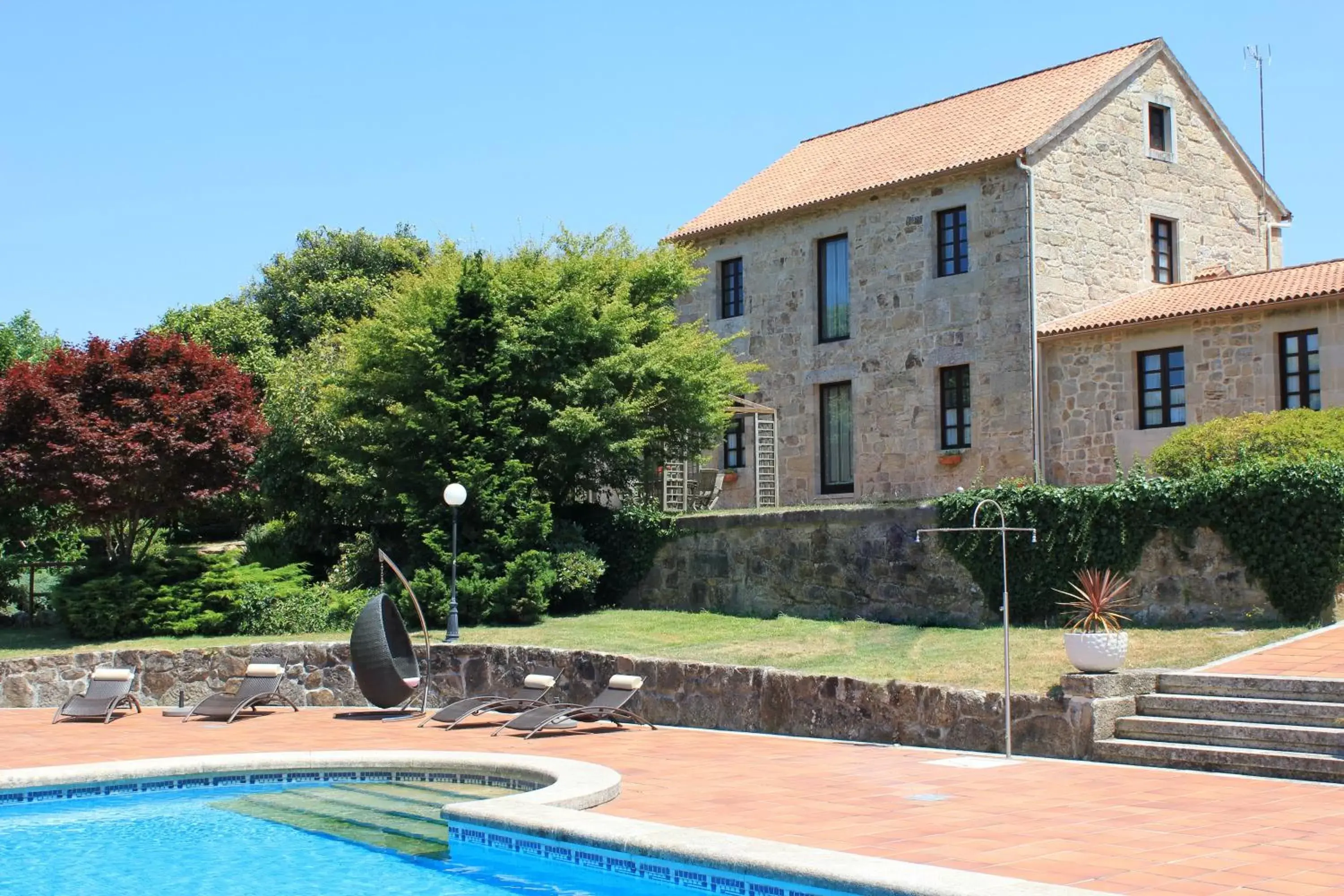 Garden, Swimming Pool in Casa a Pedreira Rias Baixas