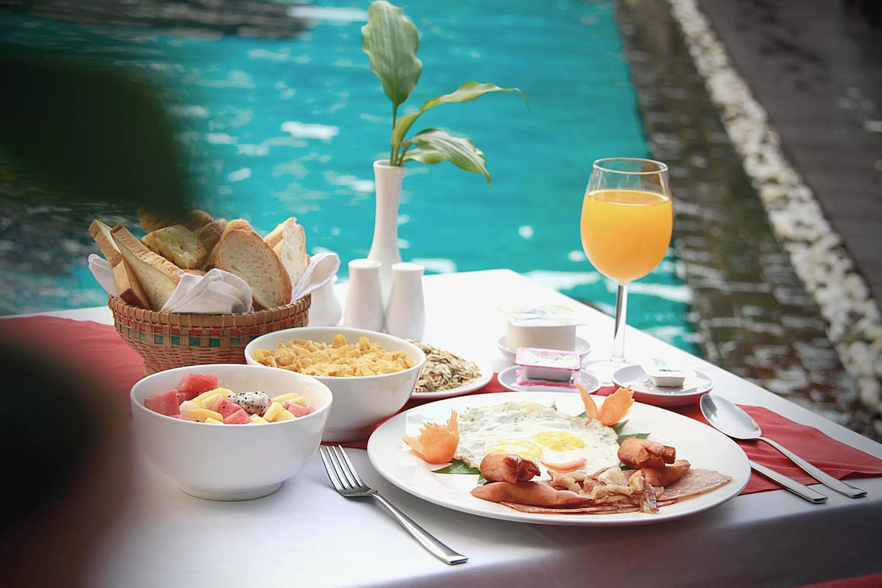 Food and drinks in Mekong Angkor Palace Inn