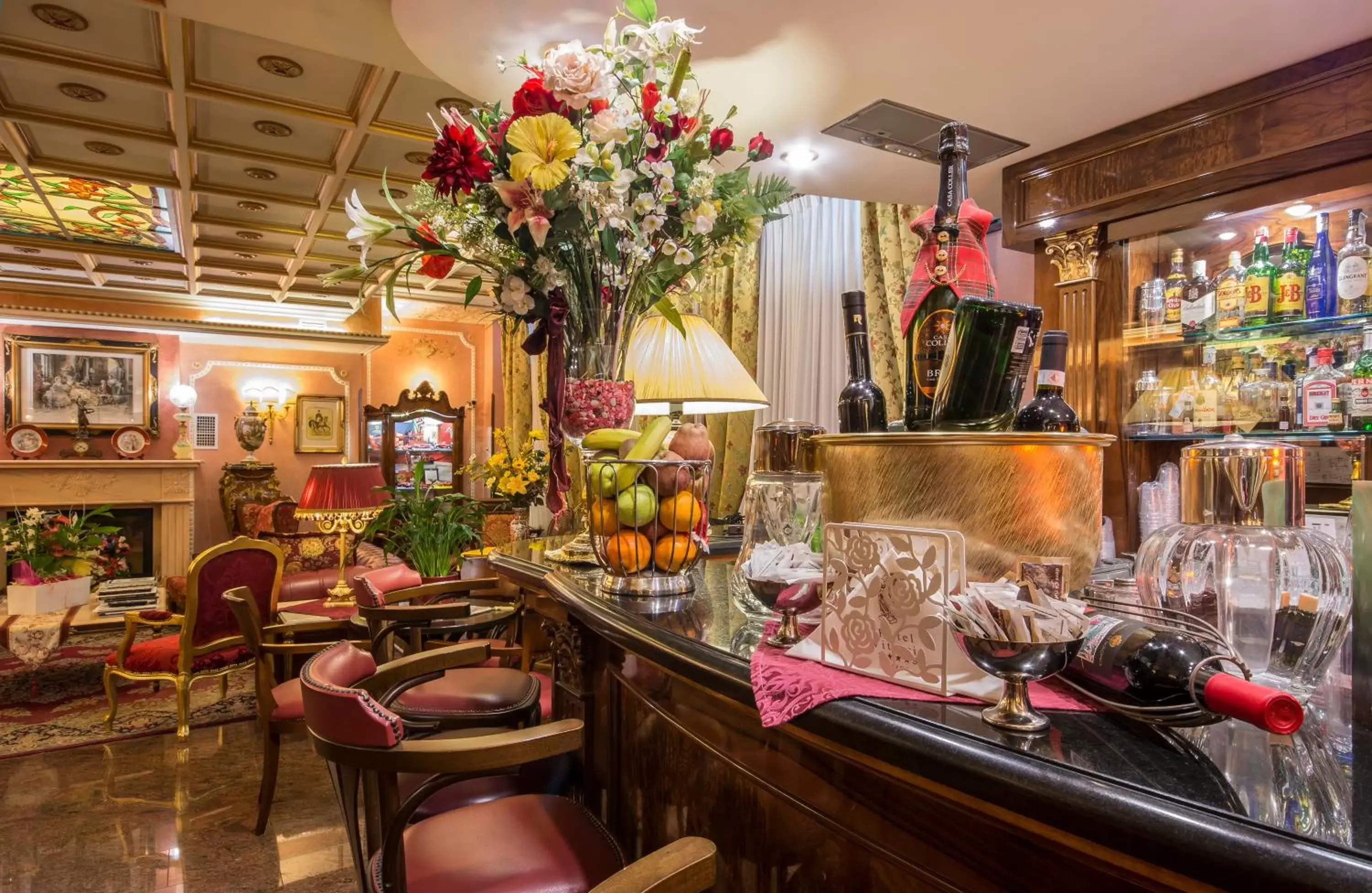 Lounge or bar, Restaurant/Places to Eat in Hotel Vittoria