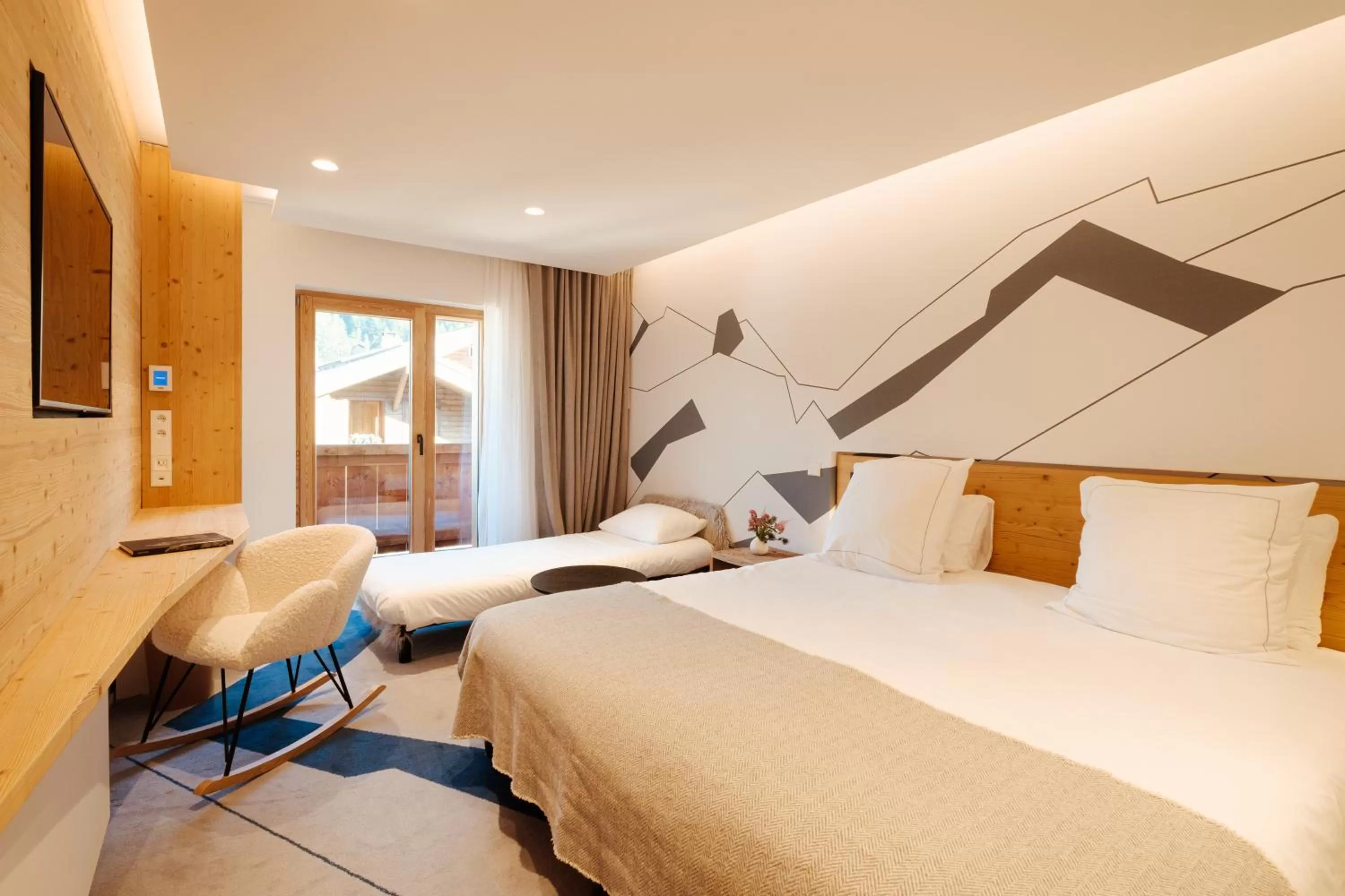 Photo of the whole room, Bed in Best Western Chalet les Saytels